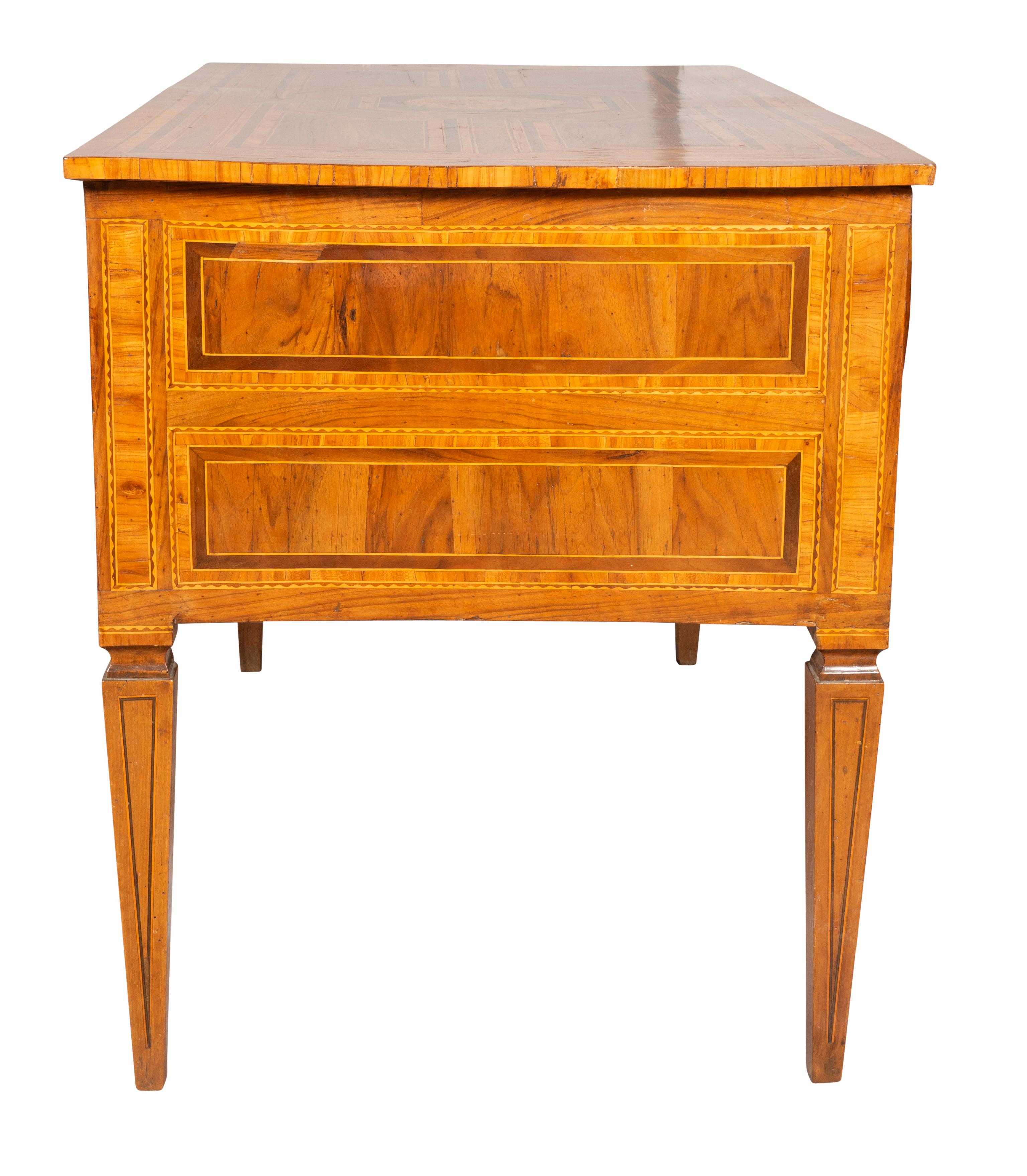 North Italian Neoclassical Walnut and Inlaid Writing Table For Sale 6