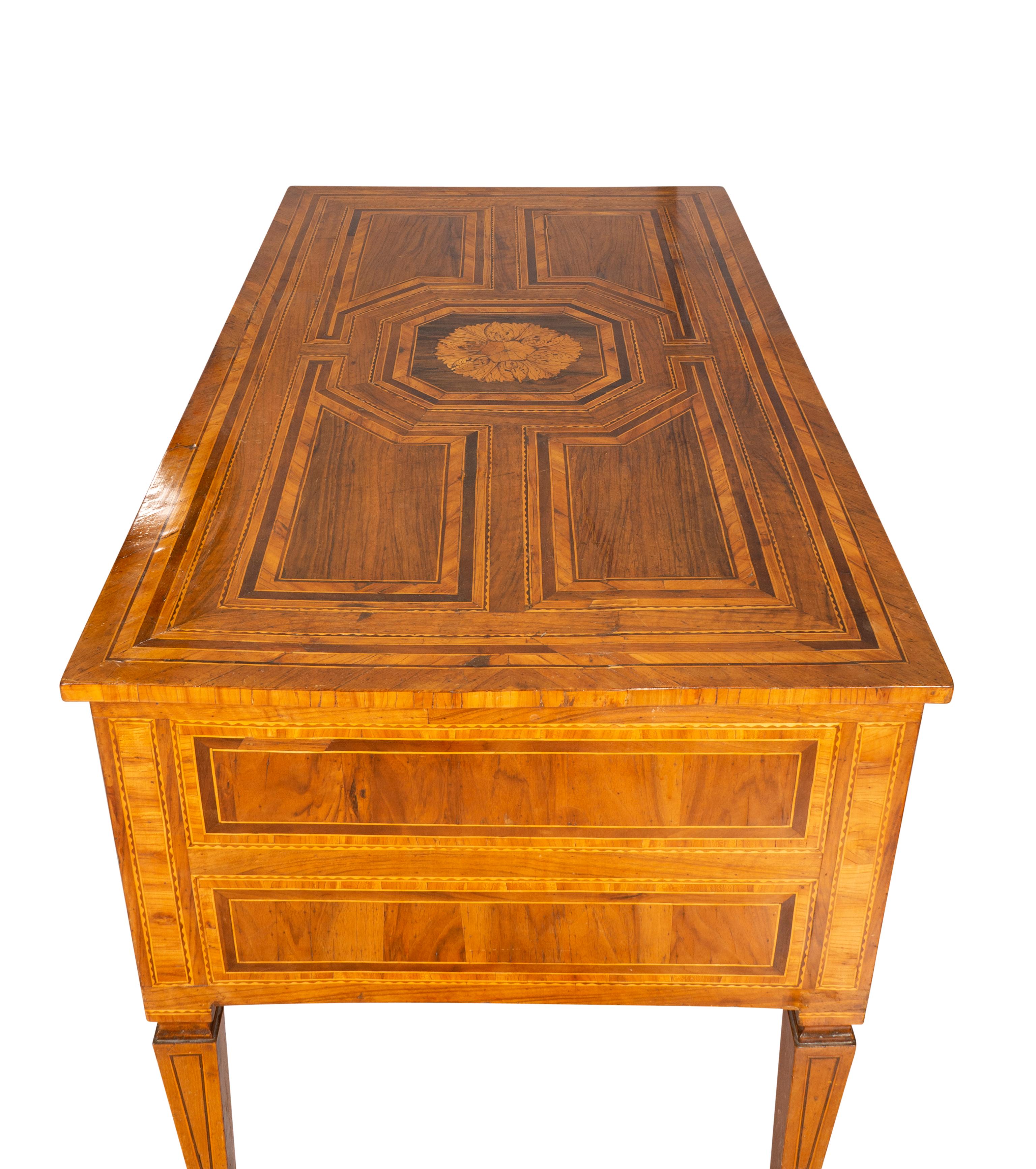 North Italian Neoclassical Walnut and Inlaid Writing Table For Sale 7