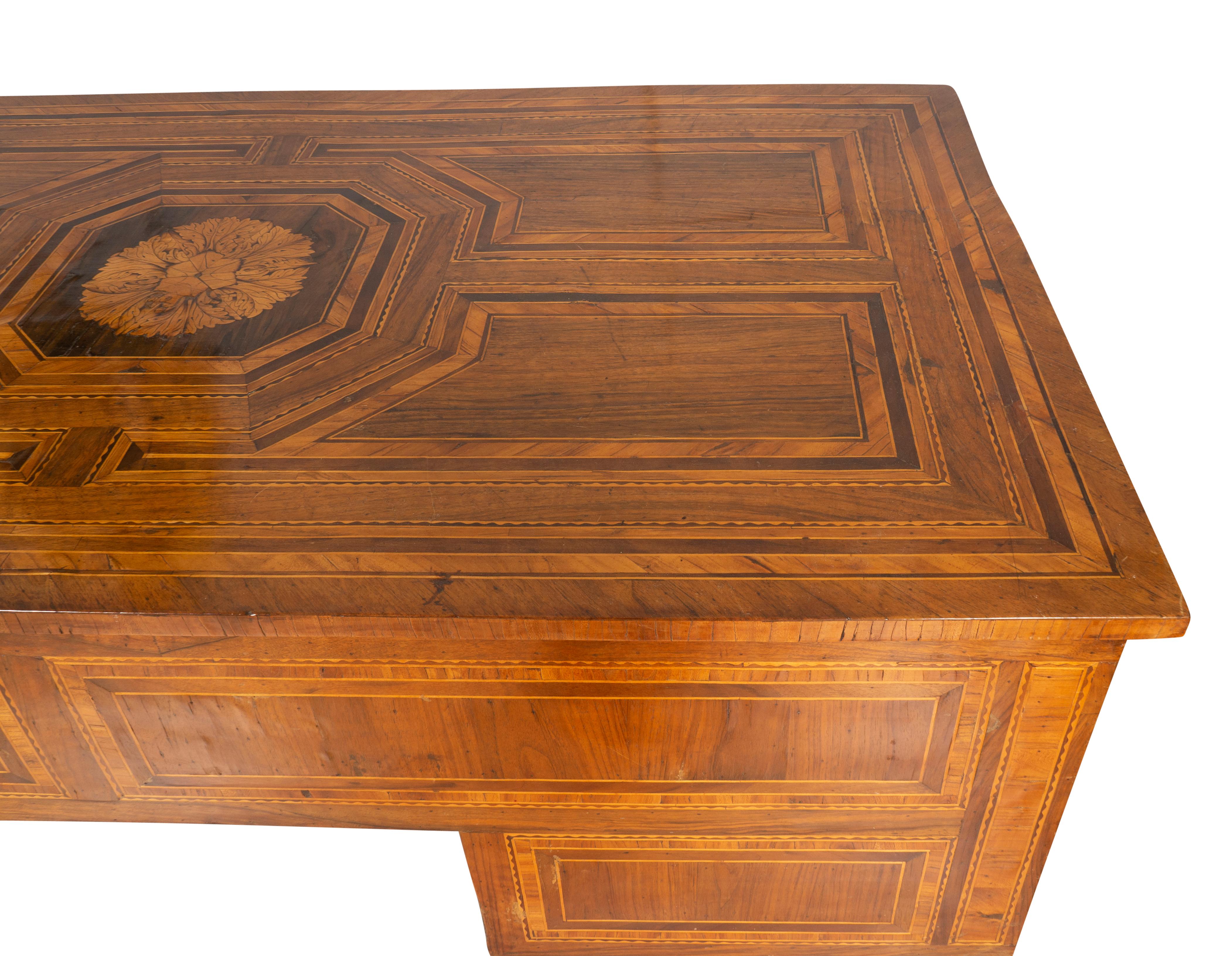 North Italian Neoclassical Walnut and Inlaid Writing Table For Sale 15