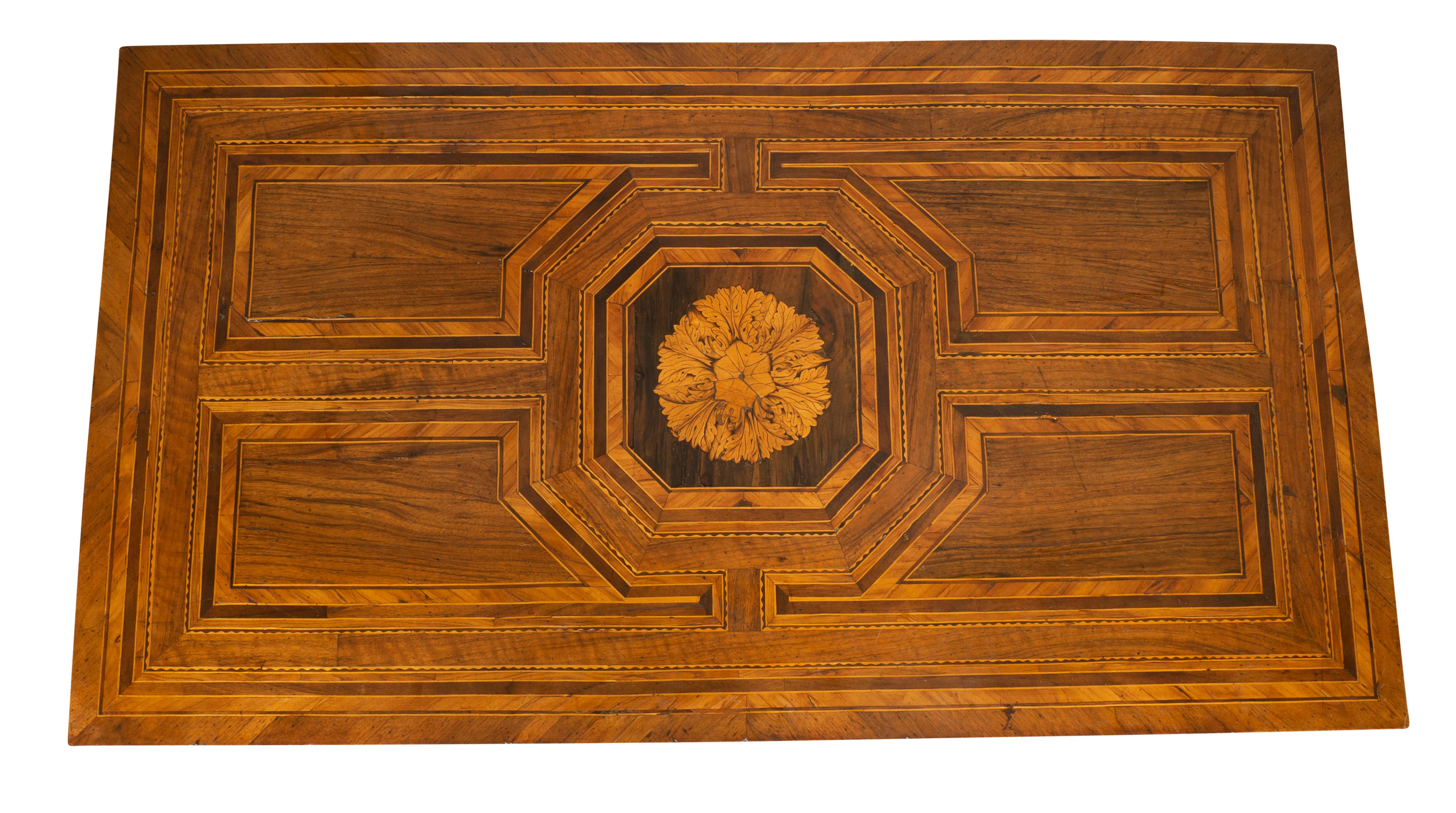 North Italian Neoclassical Walnut and Inlaid Writing Table For Sale 16