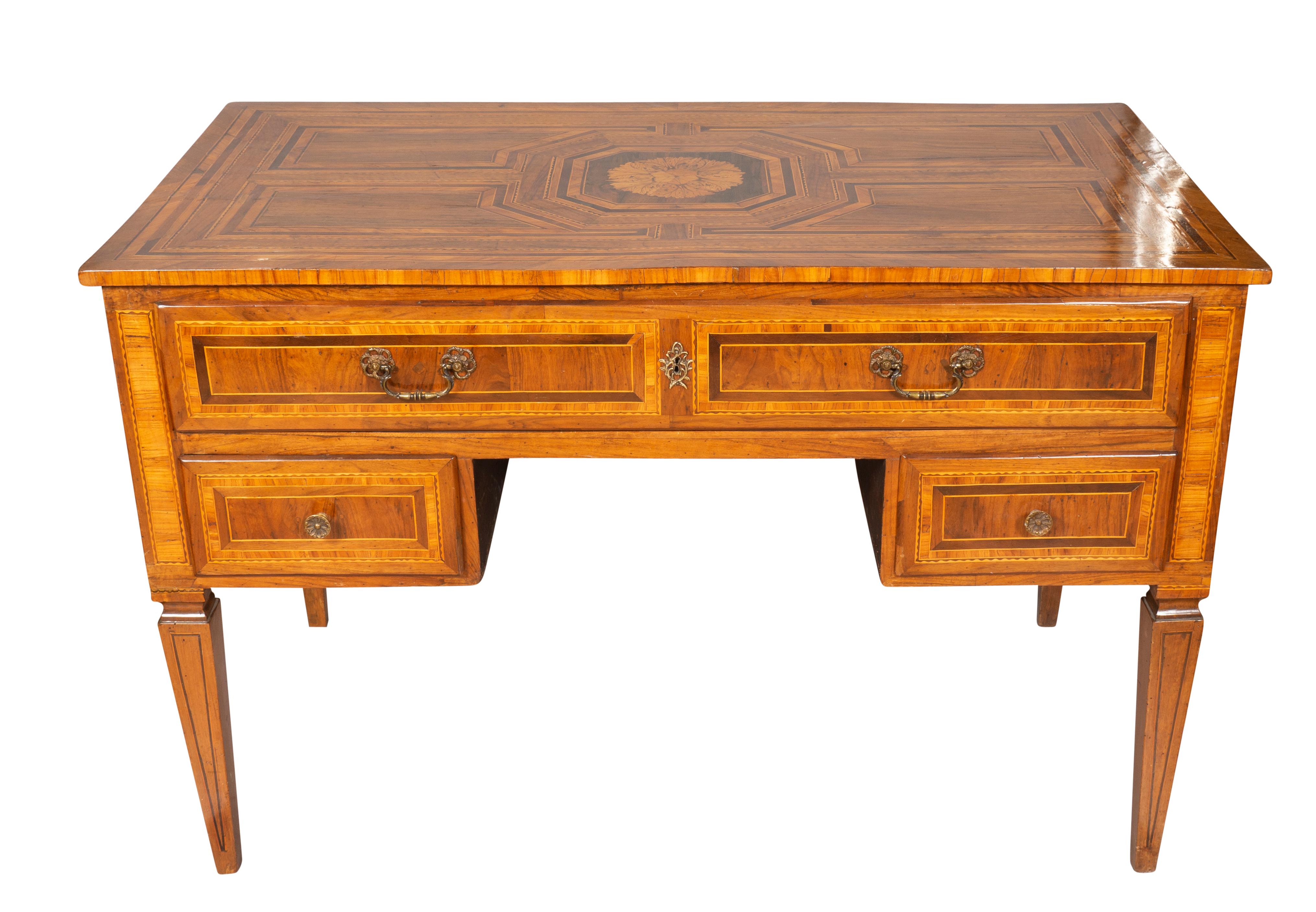 North Italian Neoclassical Walnut and Inlaid Writing Table For Sale 3