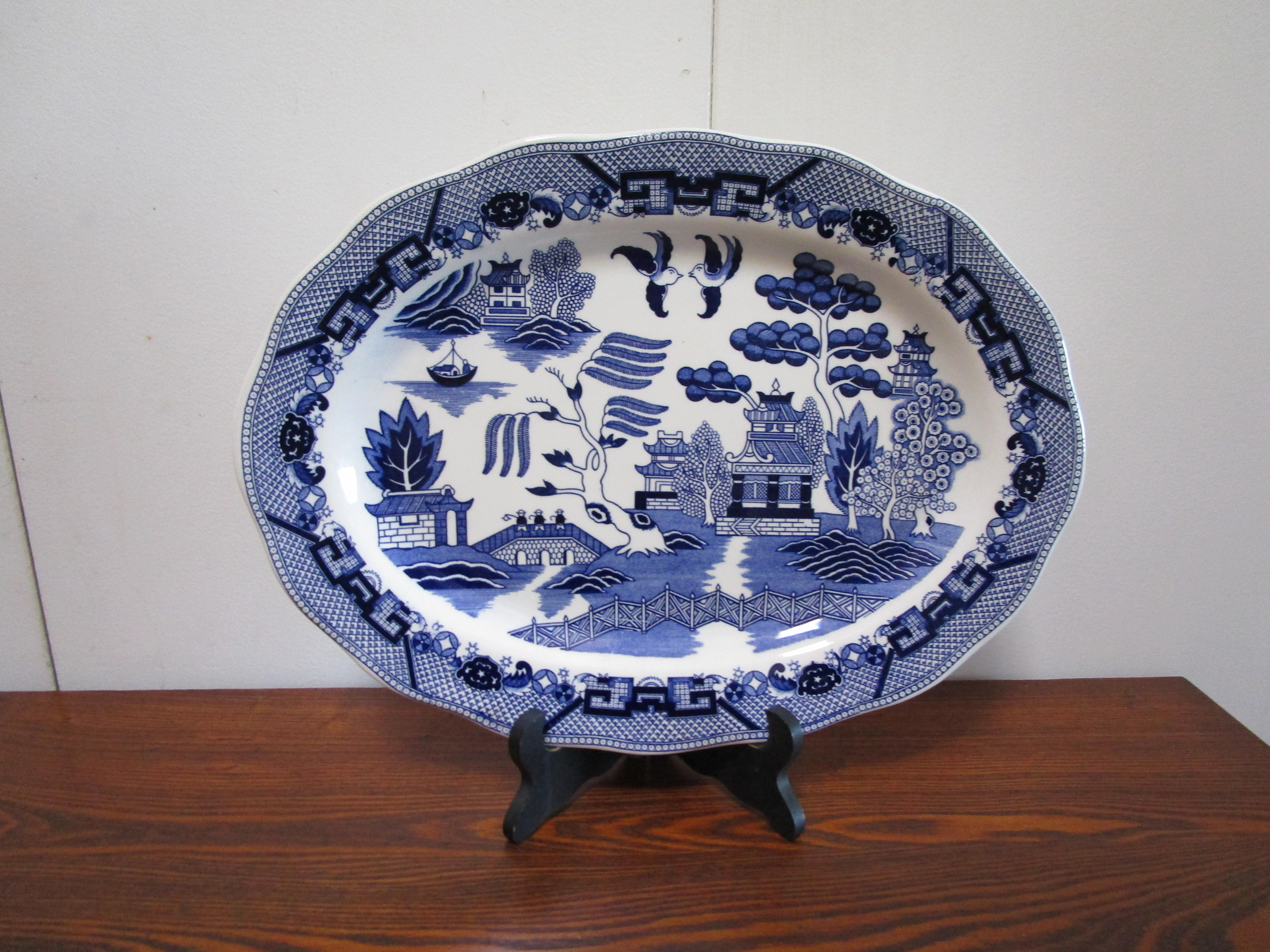 Chinoiserie North Staffordshire Oval Platter Transferware in the Blue Willow Pattern For Sale