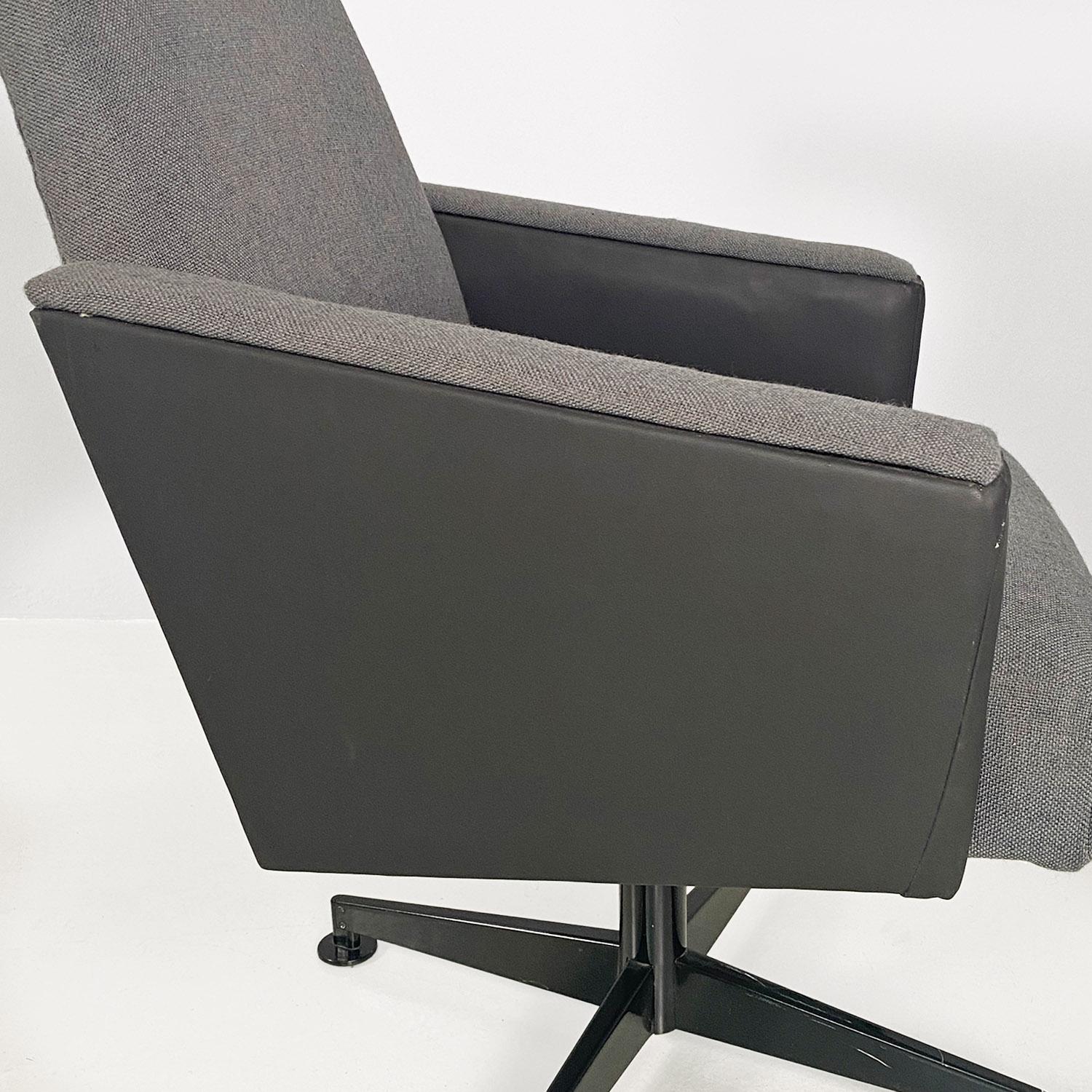 Fauteuils pivotants gris en tissu et métal d'Europe du Nord 1960 en vente 7