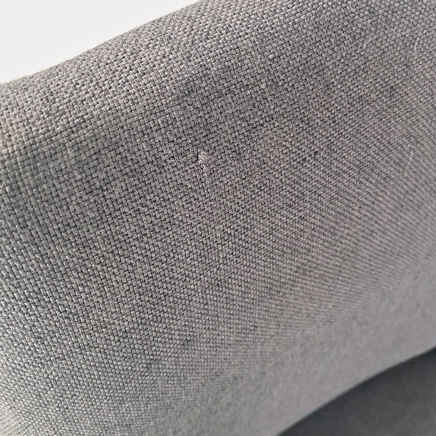 Fauteuils pivotants gris en tissu et métal d'Europe du Nord 1960 en vente 12