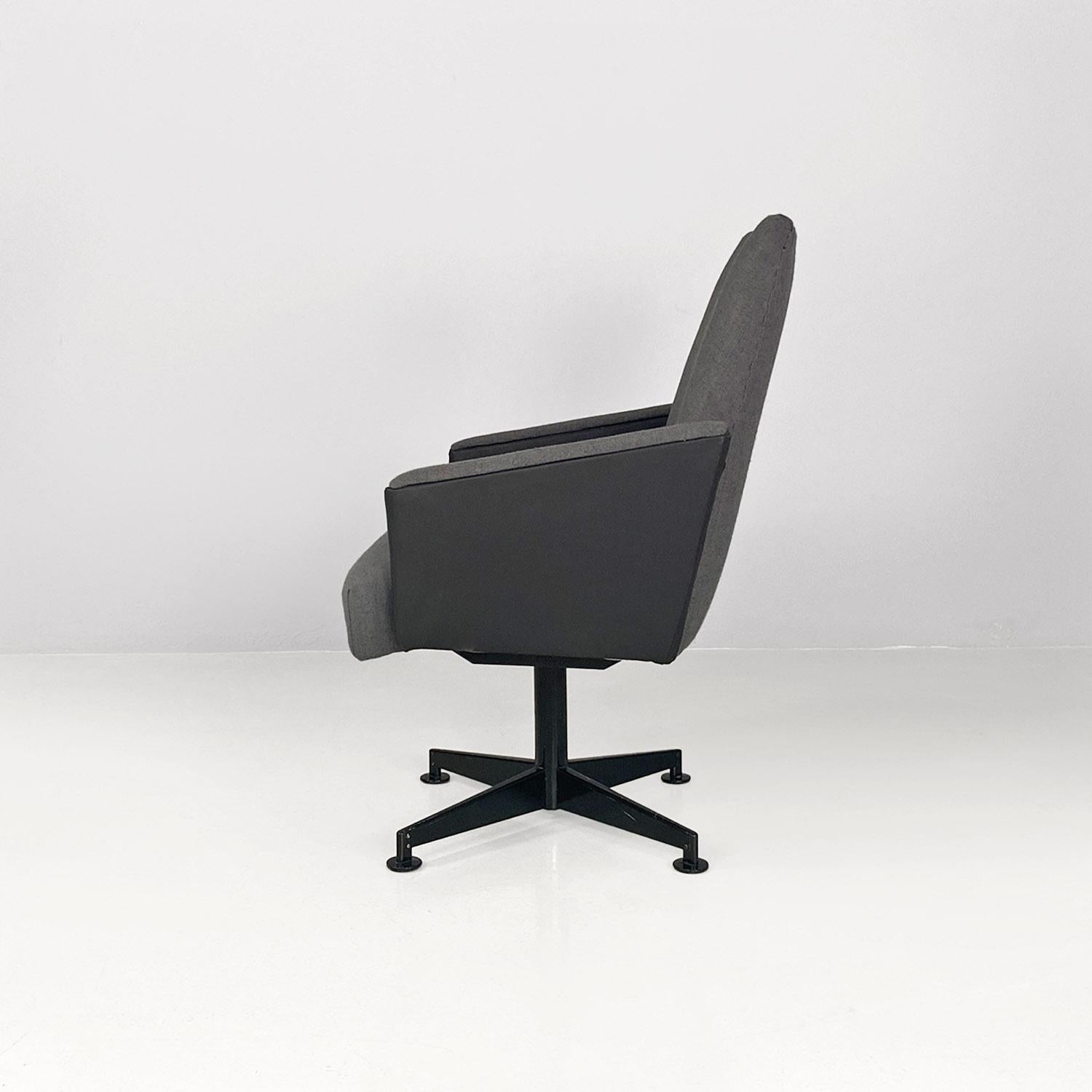 Milieu du XXe siècle Fauteuils pivotants gris en tissu et métal d'Europe du Nord 1960 en vente
