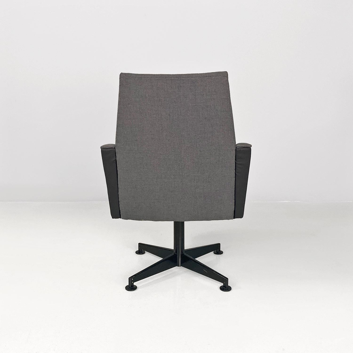Fauteuils pivotants gris en tissu et métal d'Europe du Nord 1960 en vente 1