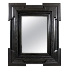 Miroir d'Italie du Nord sculpté à la main de style baroque