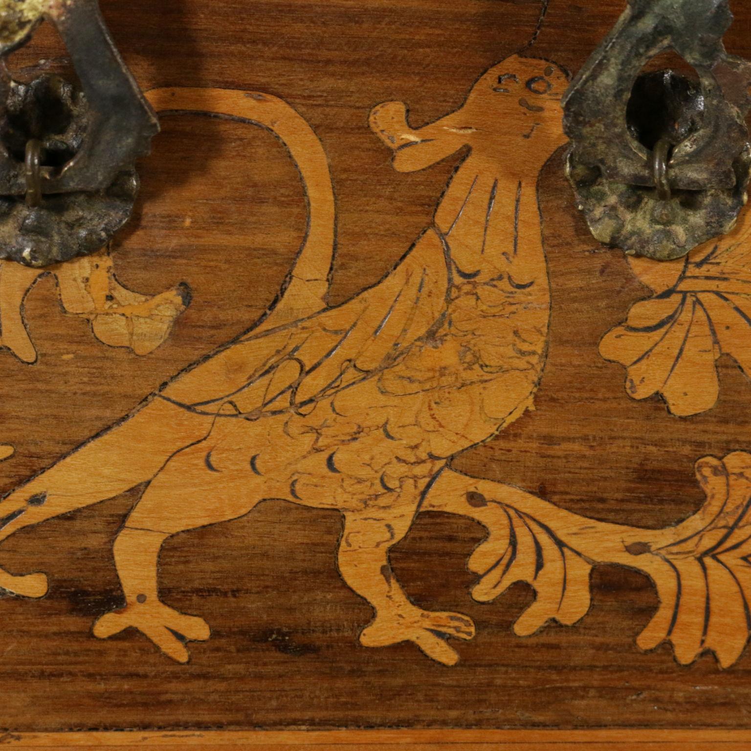 18th Century and Earlier Northern Italian Inlaid Walnut Chest of Drawers, 18th Century