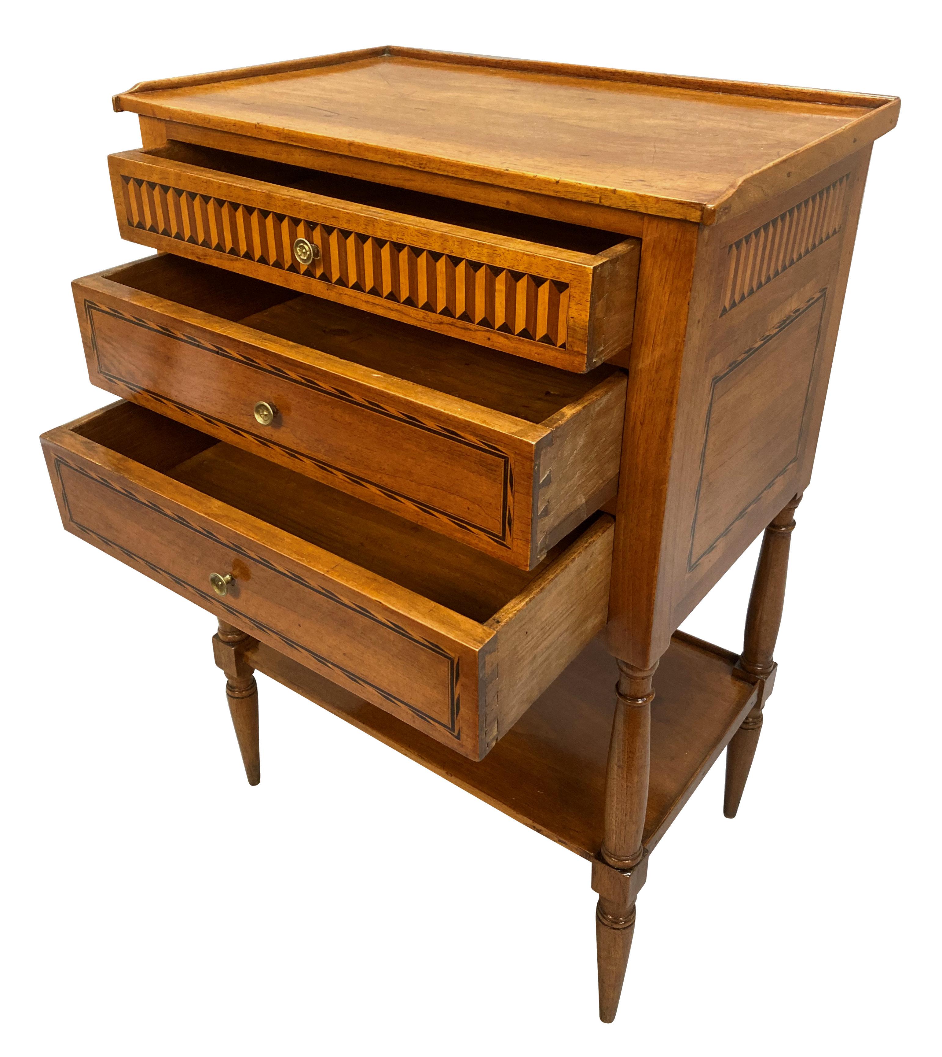Northern Italian Late 18th Century Night Stand In Good Condition For Sale In Kent, Dover