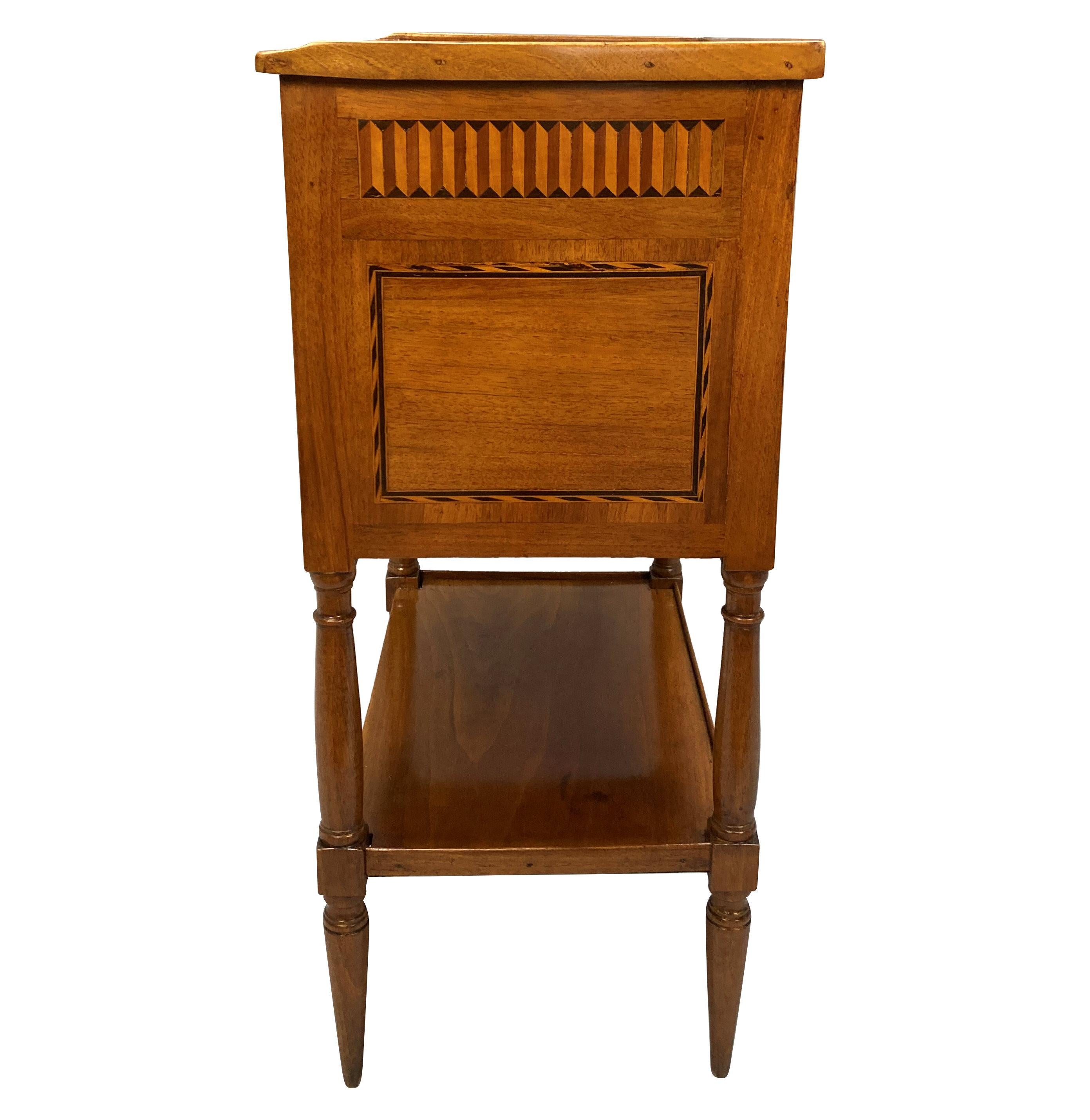 Northern Italian Late 18th Century Night Stand For Sale 1