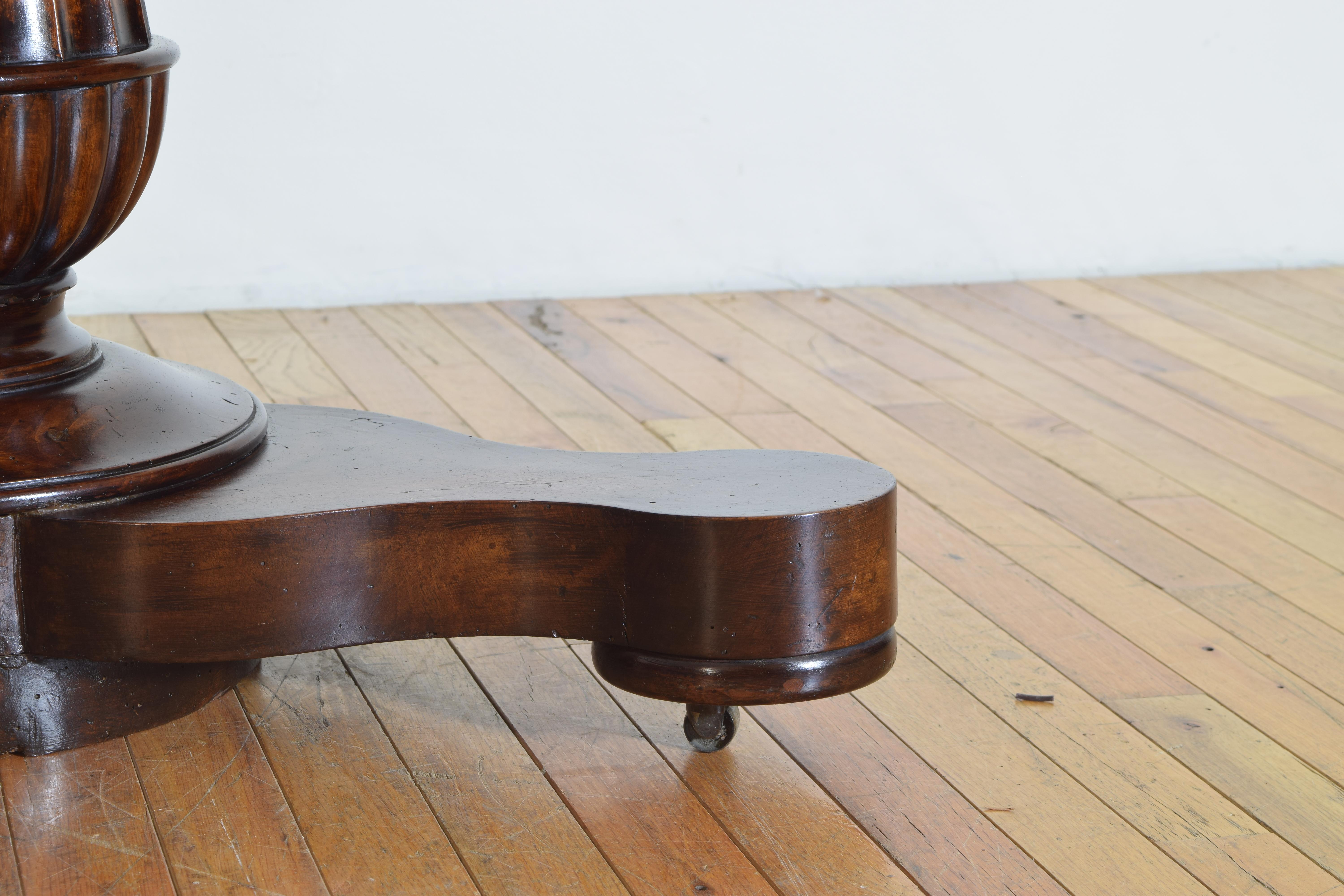 Northern Italian Neoclassic Shaped Walnut Center Table with Marble Top, ca. 1825 4