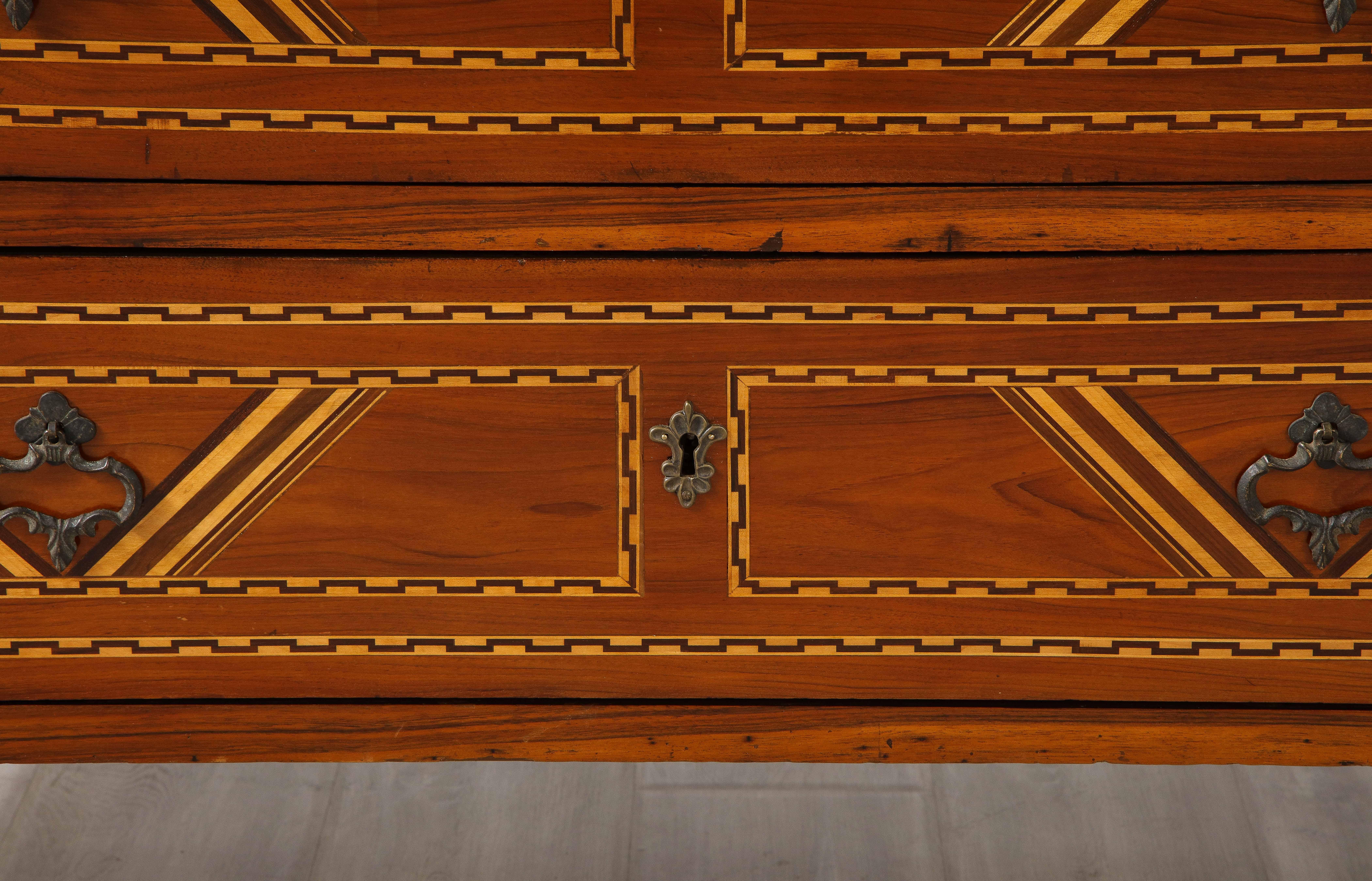 18th Century Northern Italian Neoclassical Walnut Inlaid Marquetry Commode, Chest of Drawers