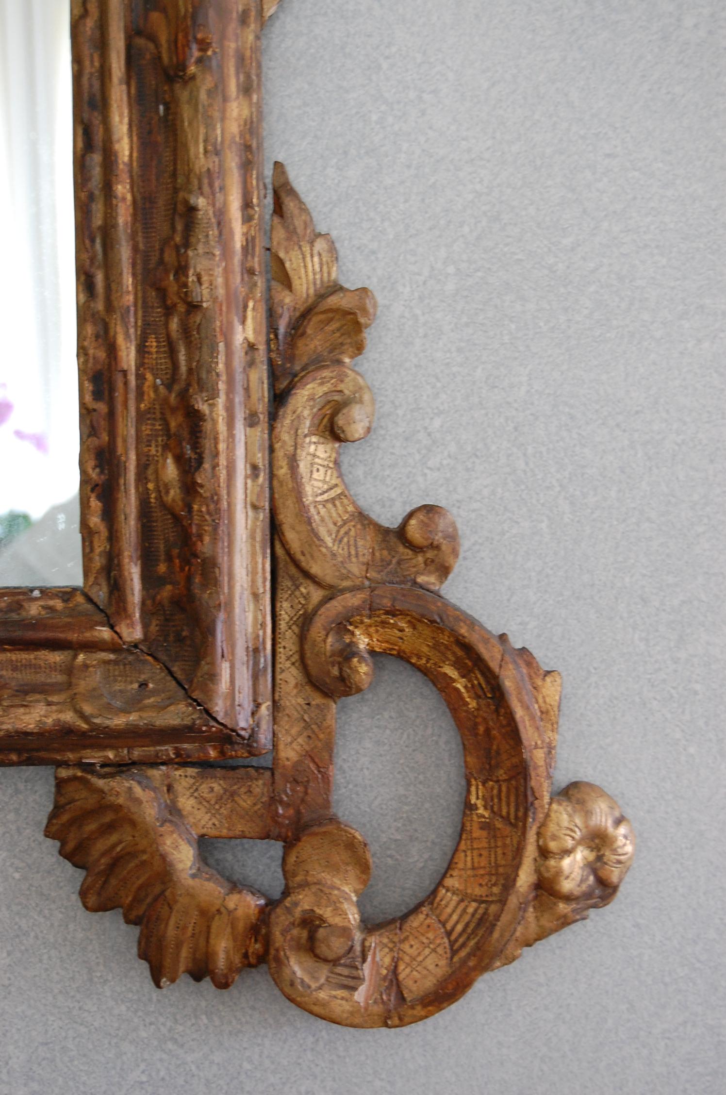 Northern Italian Rococo Giltwood Mid-18th Century Mirror For Sale 3