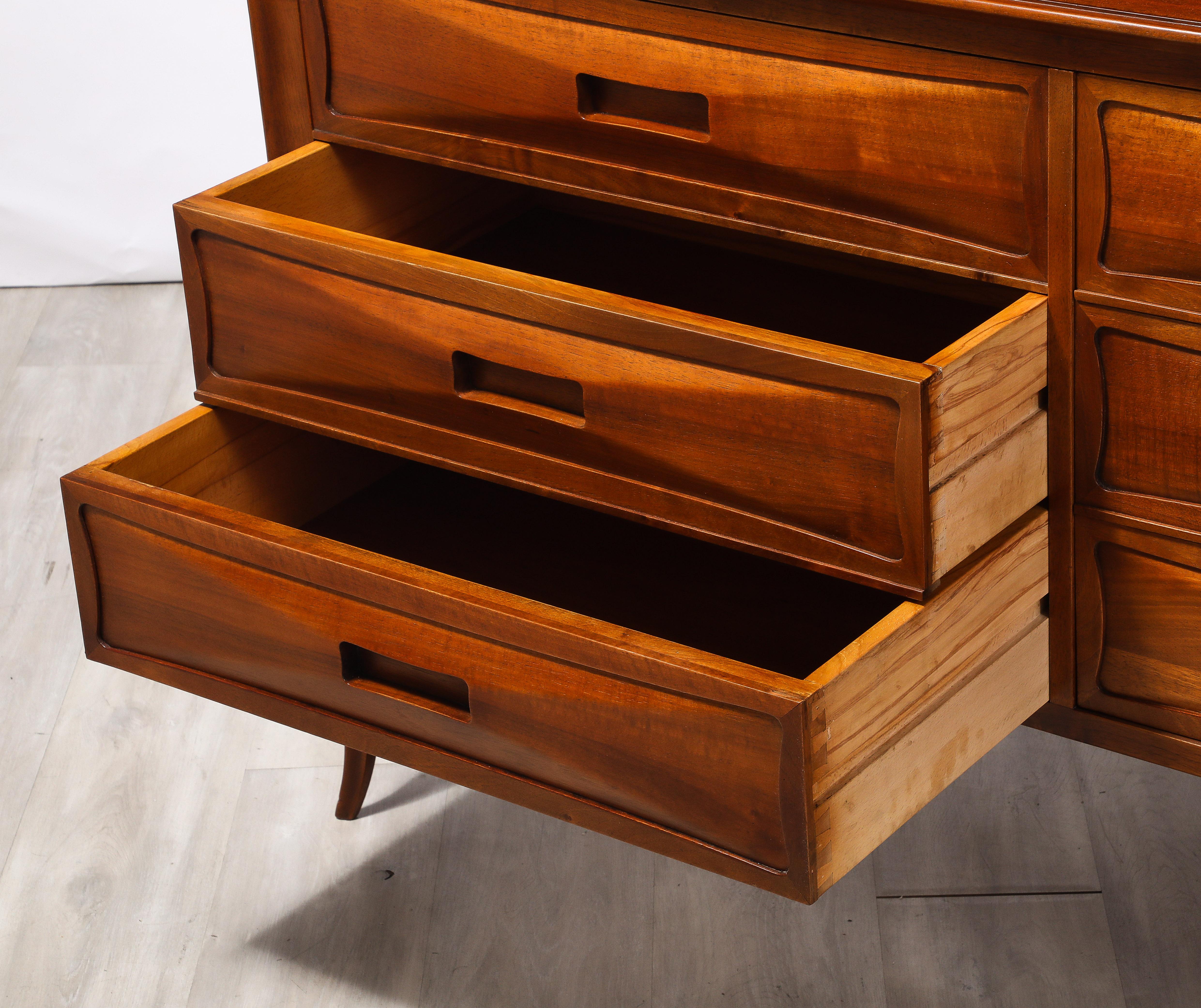 Noce Commode in noce dell'Italia settentrionale, Italia, 1950 circa in vendita