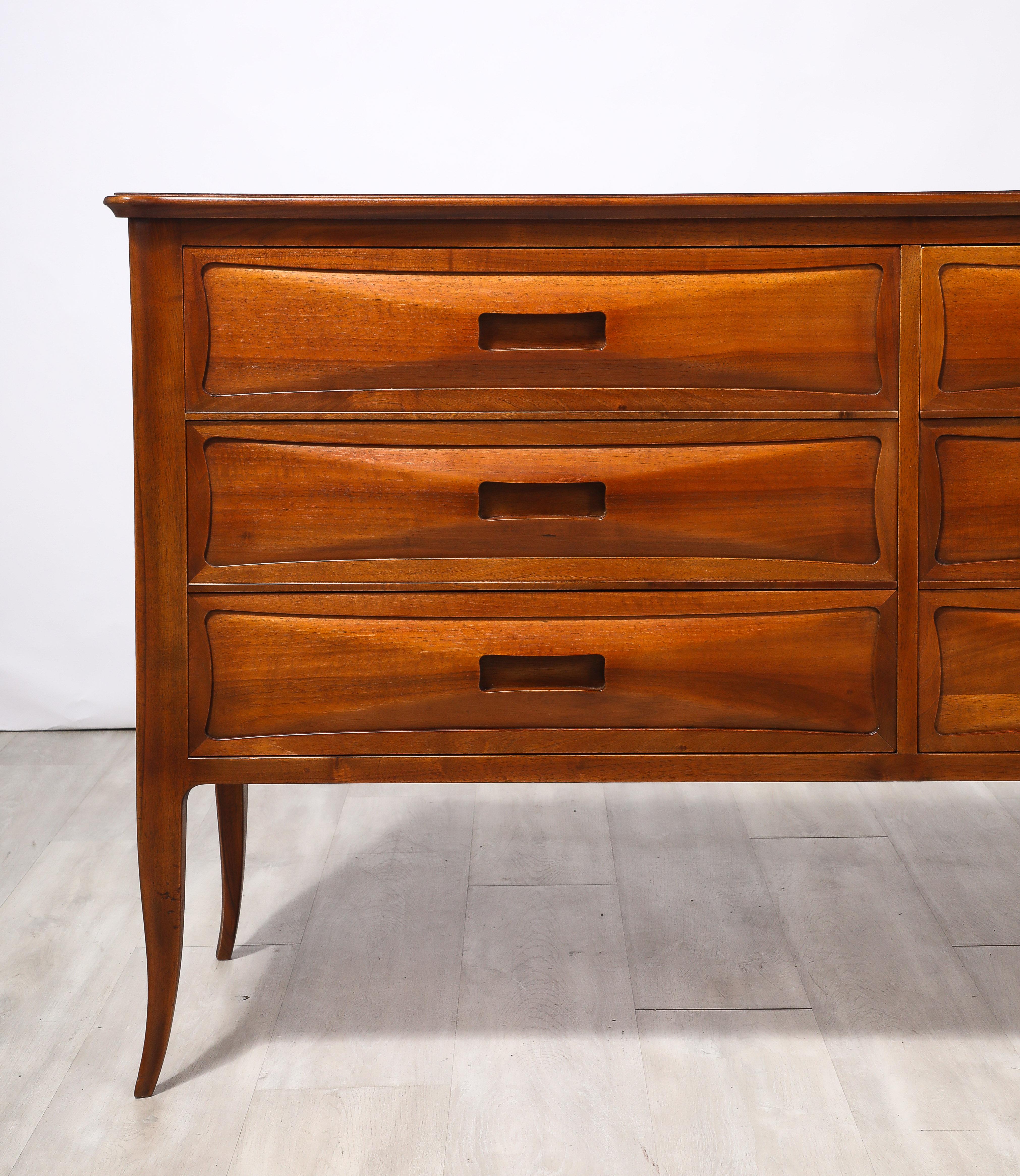 Commode in noce dell'Italia settentrionale, Italia, 1950 circa in vendita 1