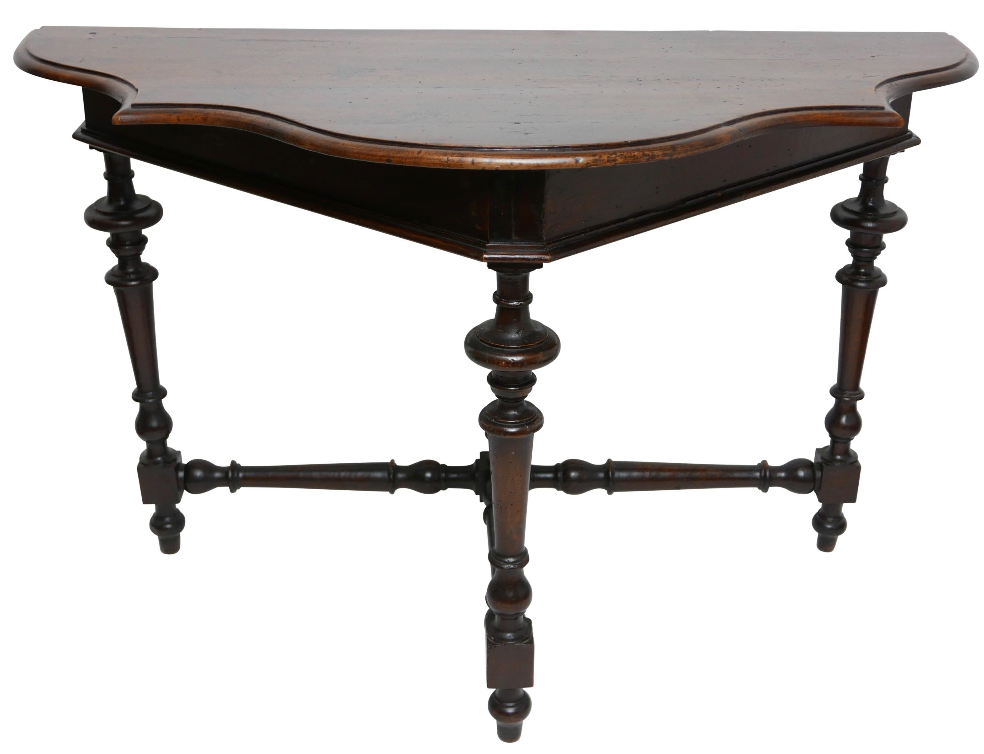 Northern Italian Walnut Console Table, Early 19th Century For Sale 1