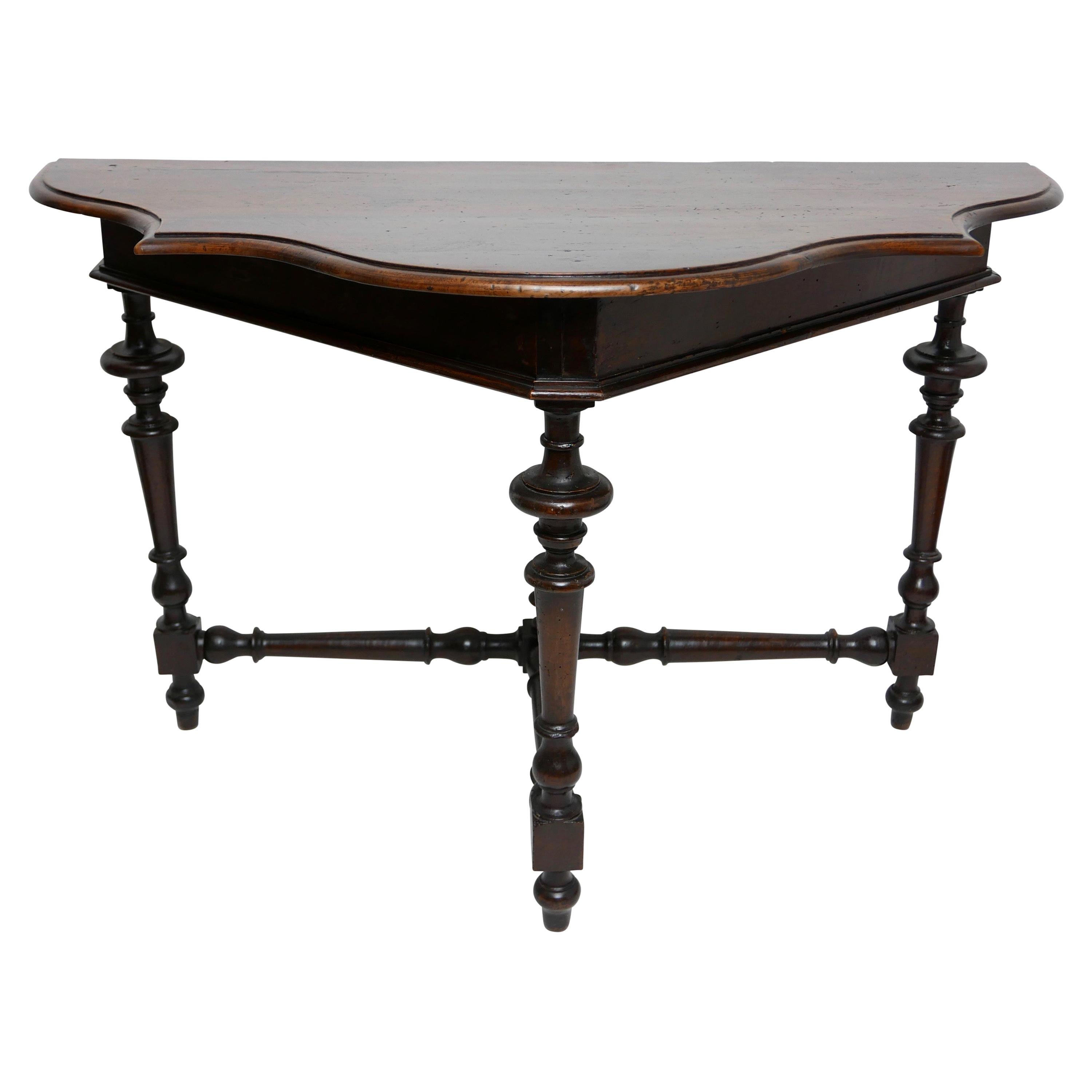 Northern Italian Walnut Console Table, Early 19th Century For Sale