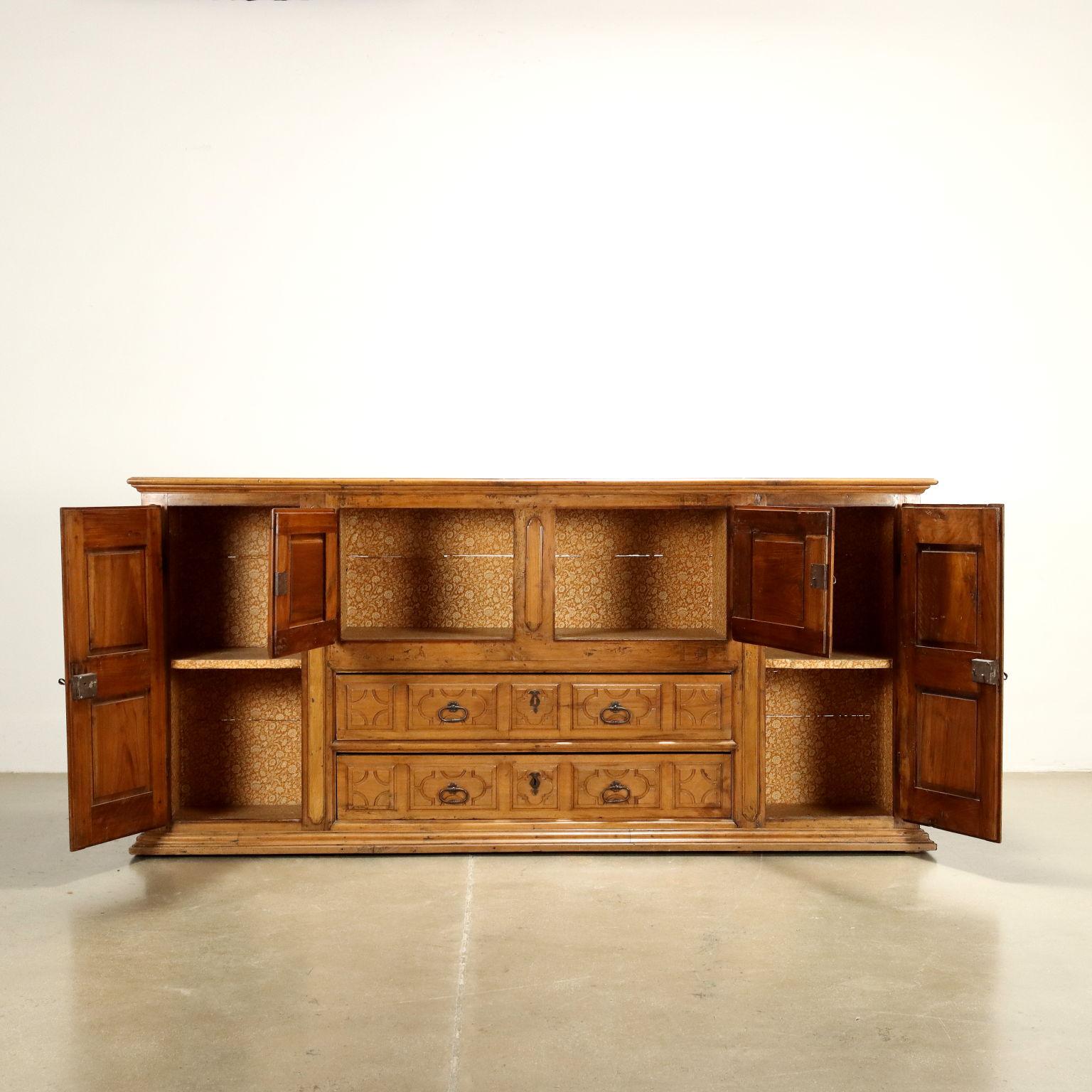 19th Century Northern Italian Walnut credenza - Circa 1800 For Sale