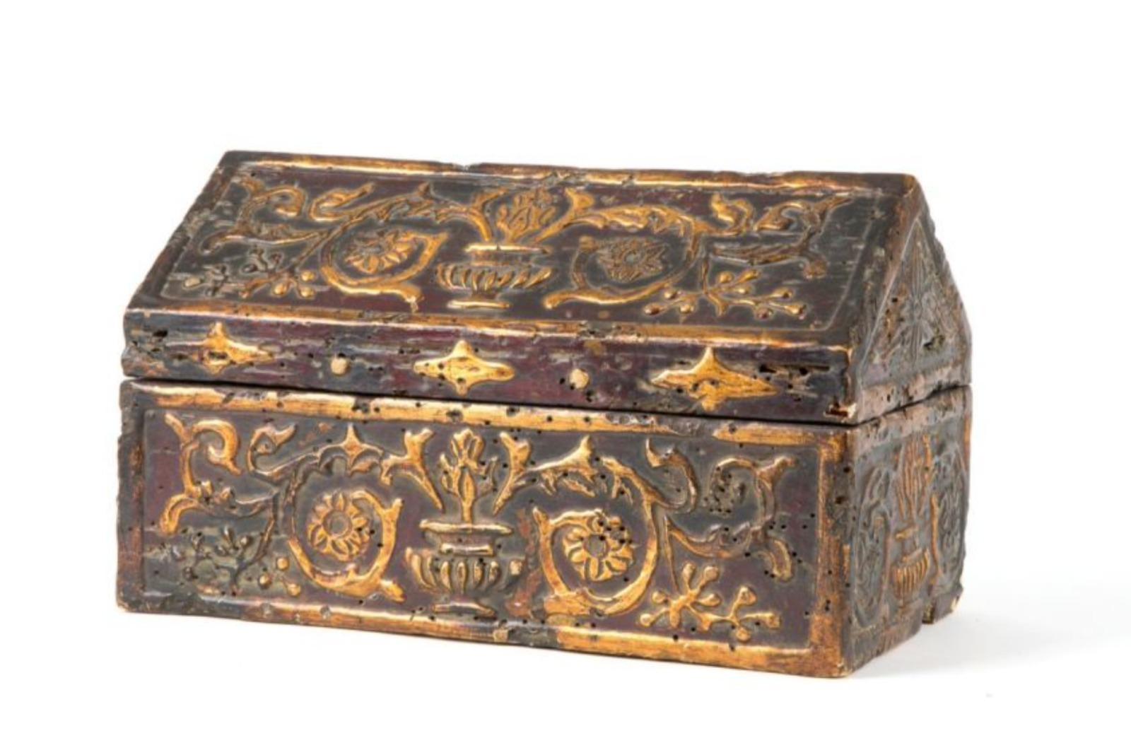 Gothic Northern Italy Box Set with 16th Century Floral Motifs