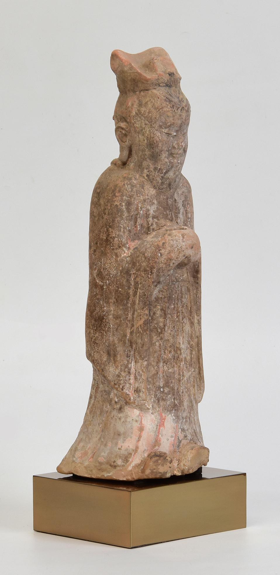 Northern Qi Dynasty, Antique Chinese Pottery Standing Court Man For Sale 7