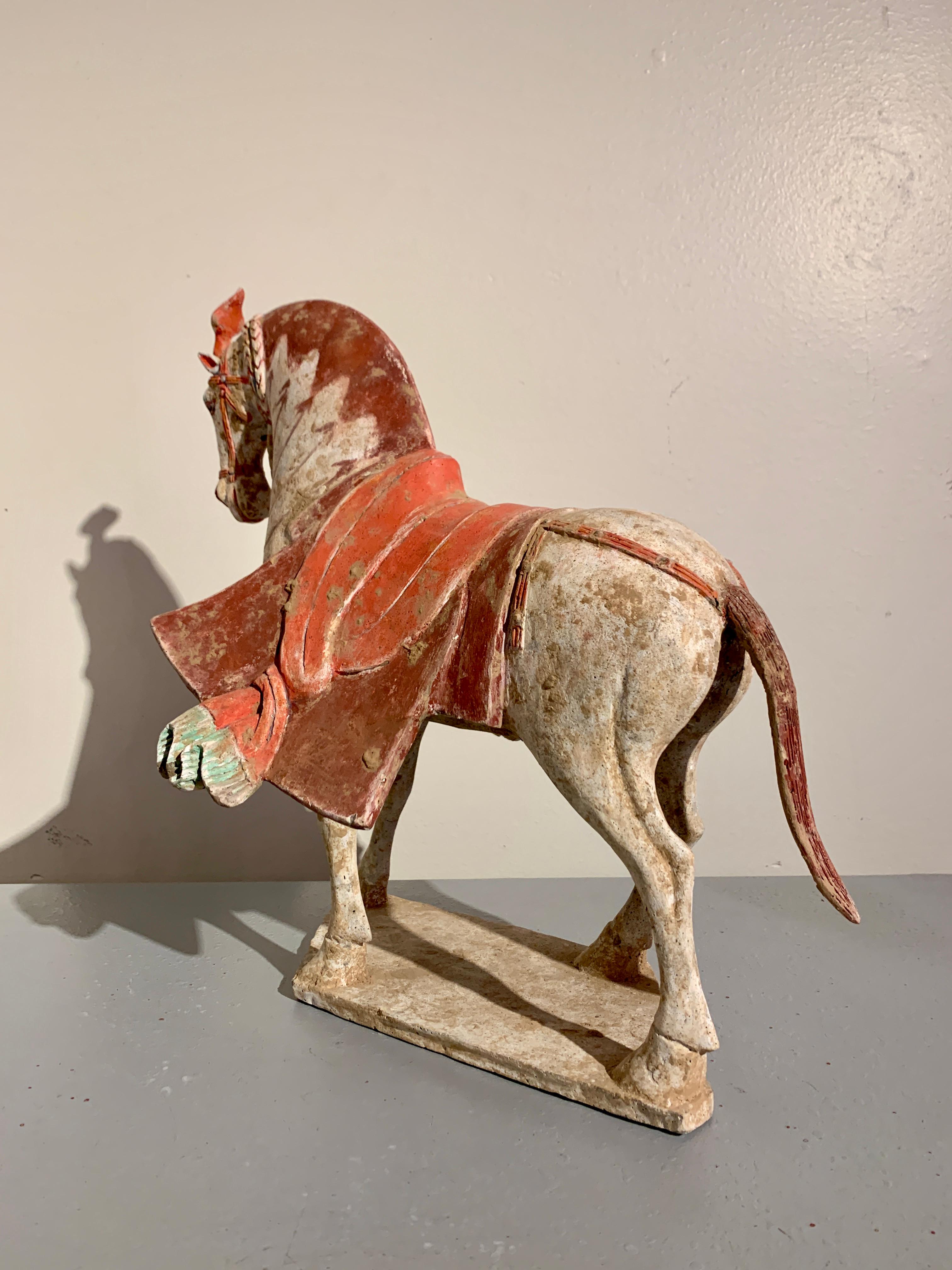 Chinese Northern Qi Dynasty Painted Pottery Striding Horse, 6th Century, China For Sale