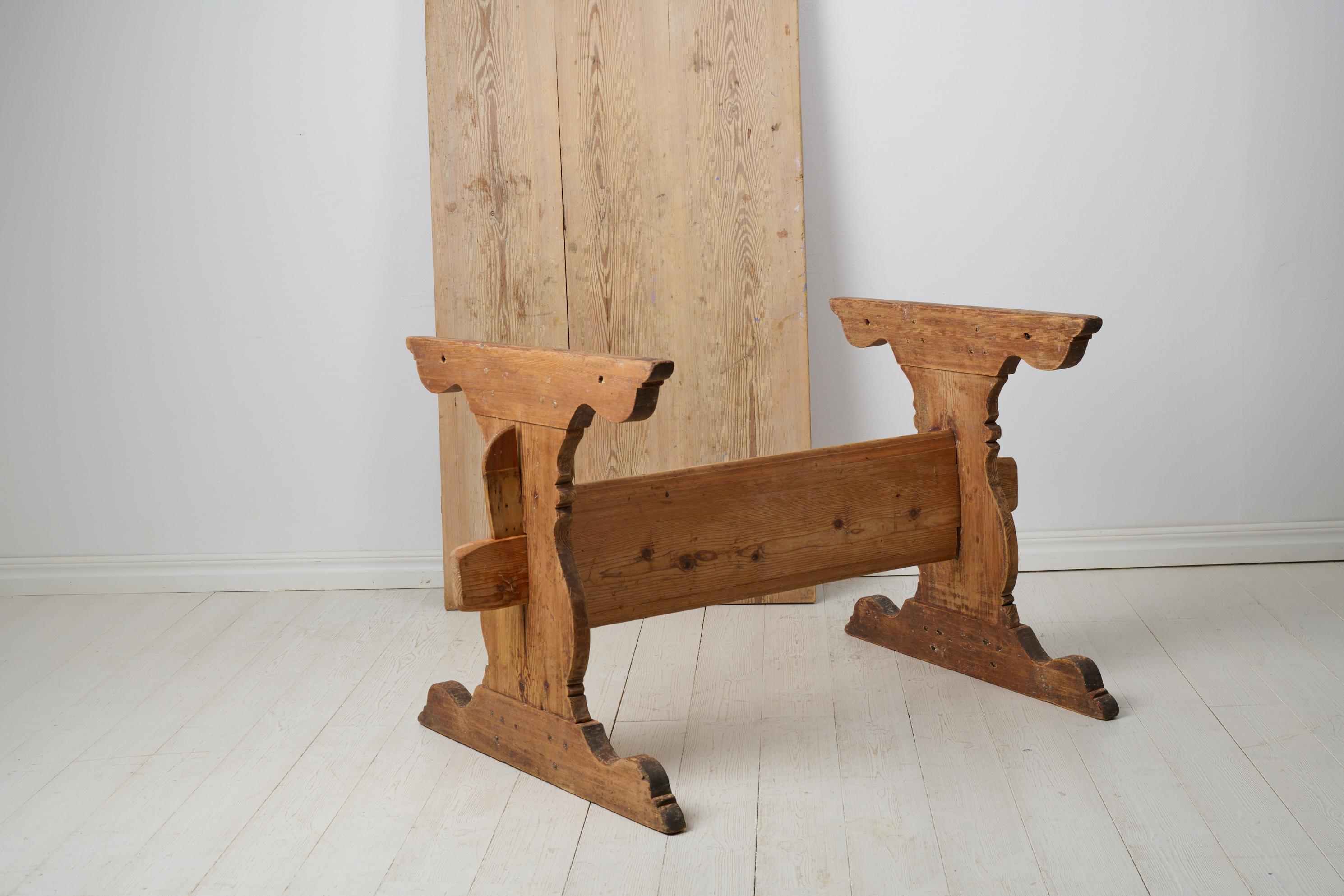 Bureau à tréteaux, table de salle à manger ou de travail en pin massif fait main, anciennement suédois du nord en vente 3