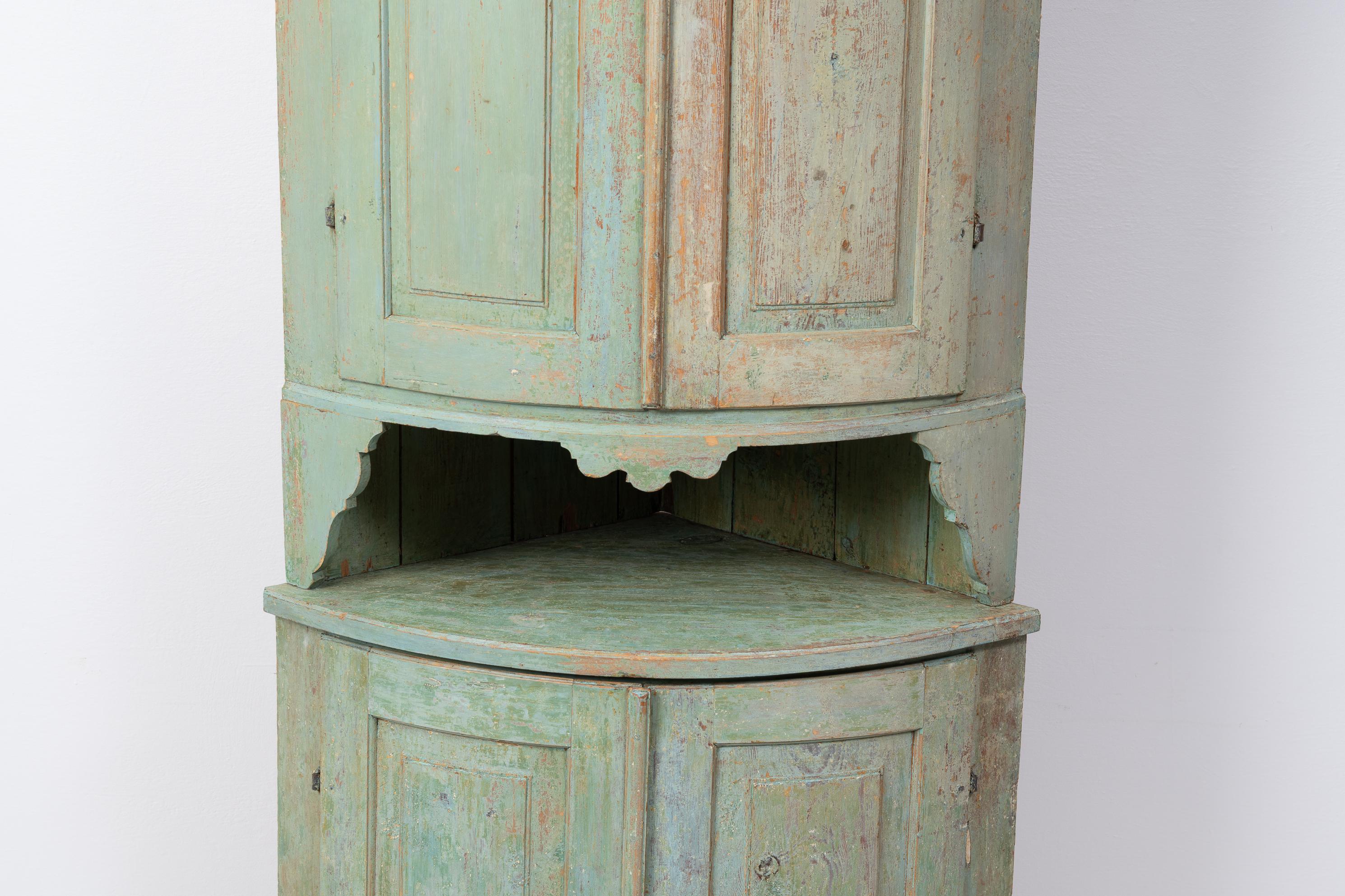 Pine Northern Swedish Country Gustavian Corner Cabinet