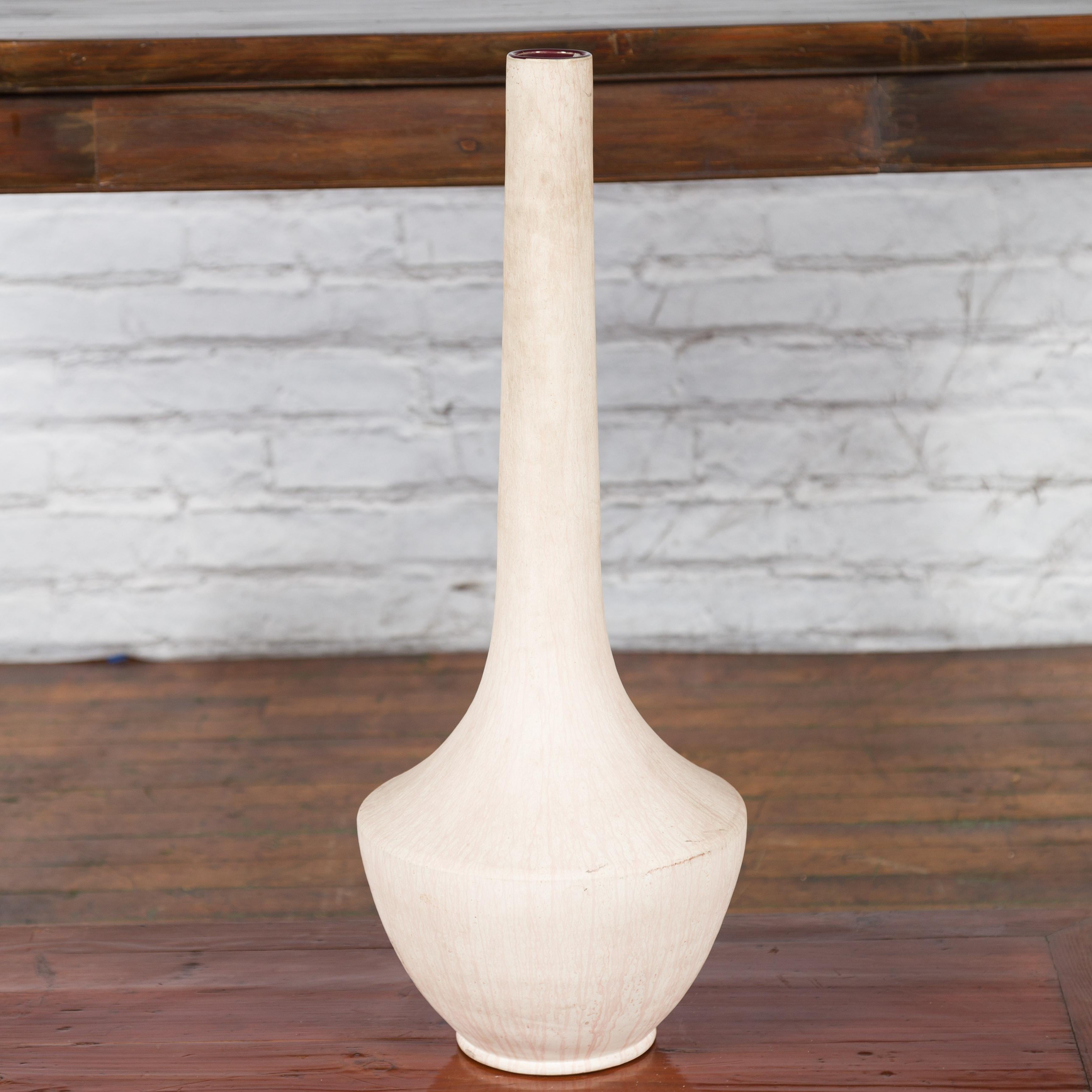 Northern Thai Chiang Mai White Contemporary Vase from the Prem Collection For Sale 7