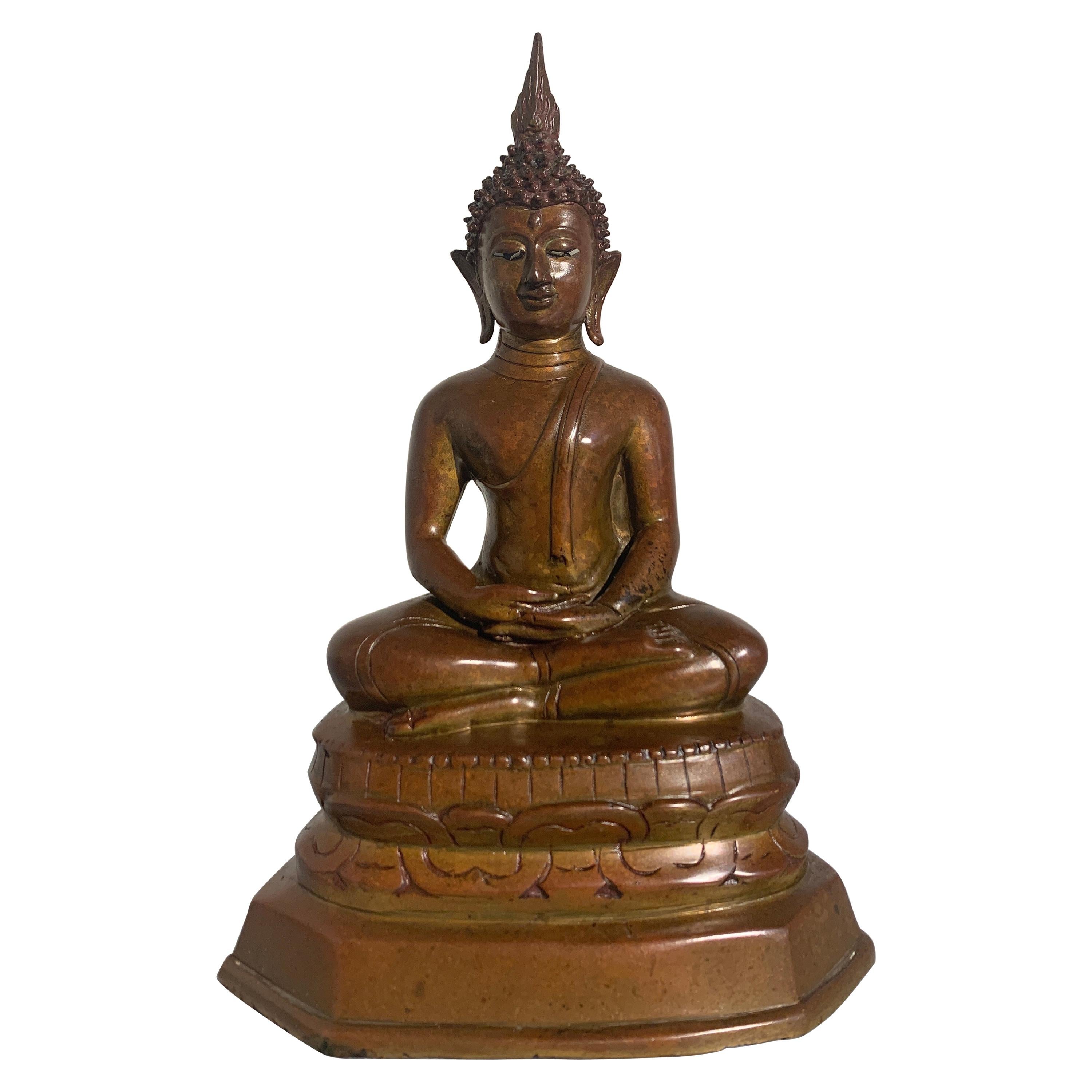 Northern Thai Lan Na Bronze Buddha Seated in Meditation, 15th-16th Century For Sale