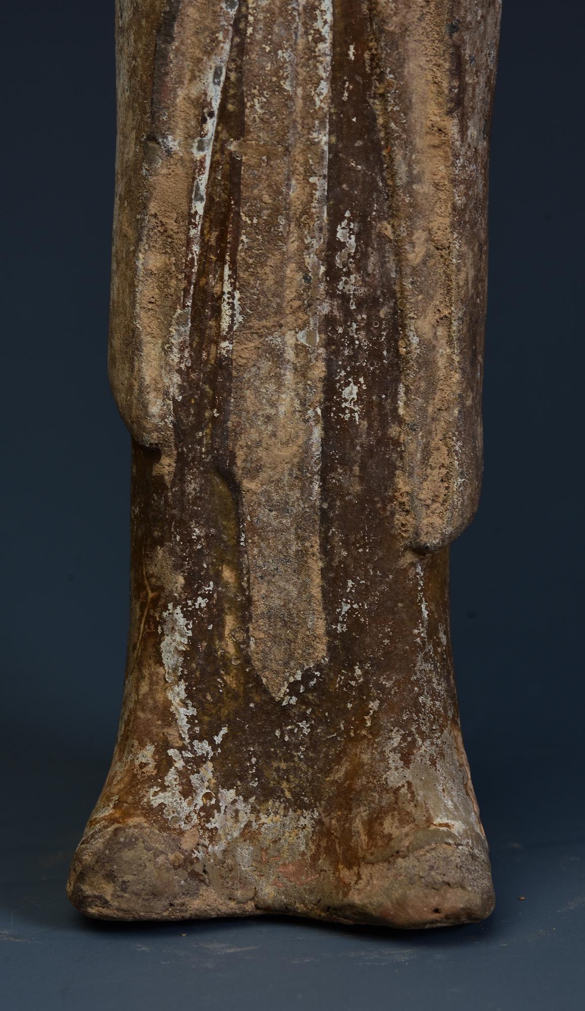 XVIIIe siècle et antérieur Dynastie des Wei du Nord, ancienne poterie chinoise peinte, dame de cour debout en vente