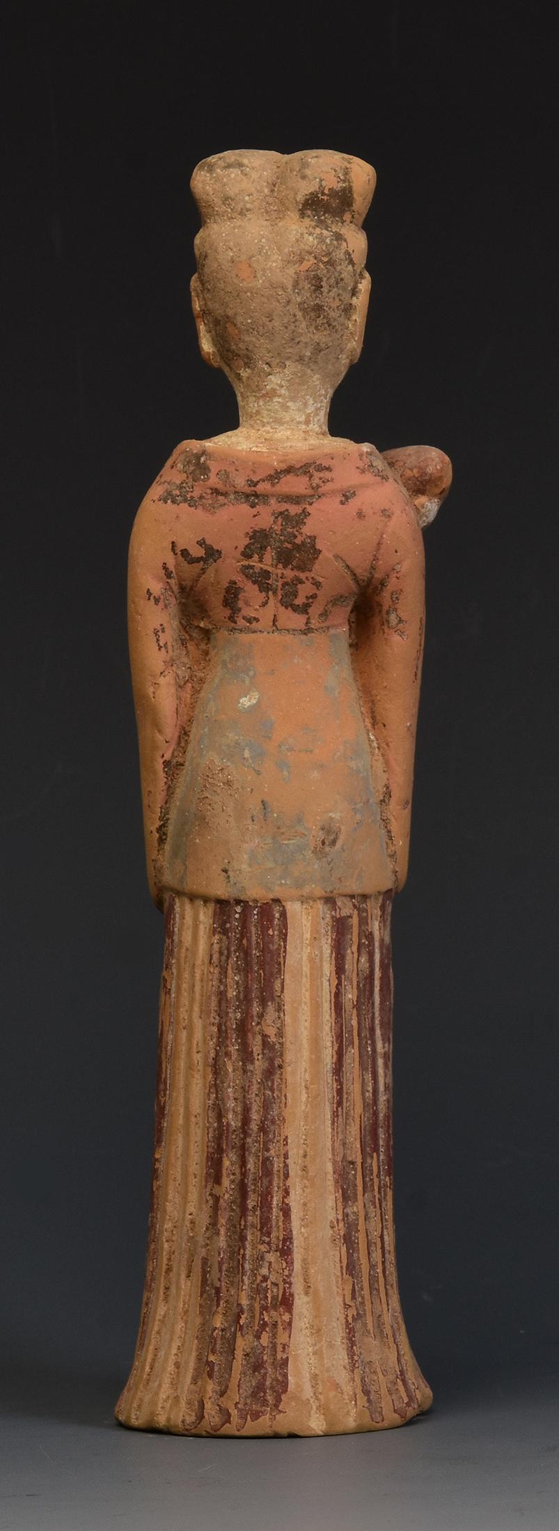 Northern Wei Dynasty, Antique Chinese Painted Pottery Standing Court Lady For Sale 4