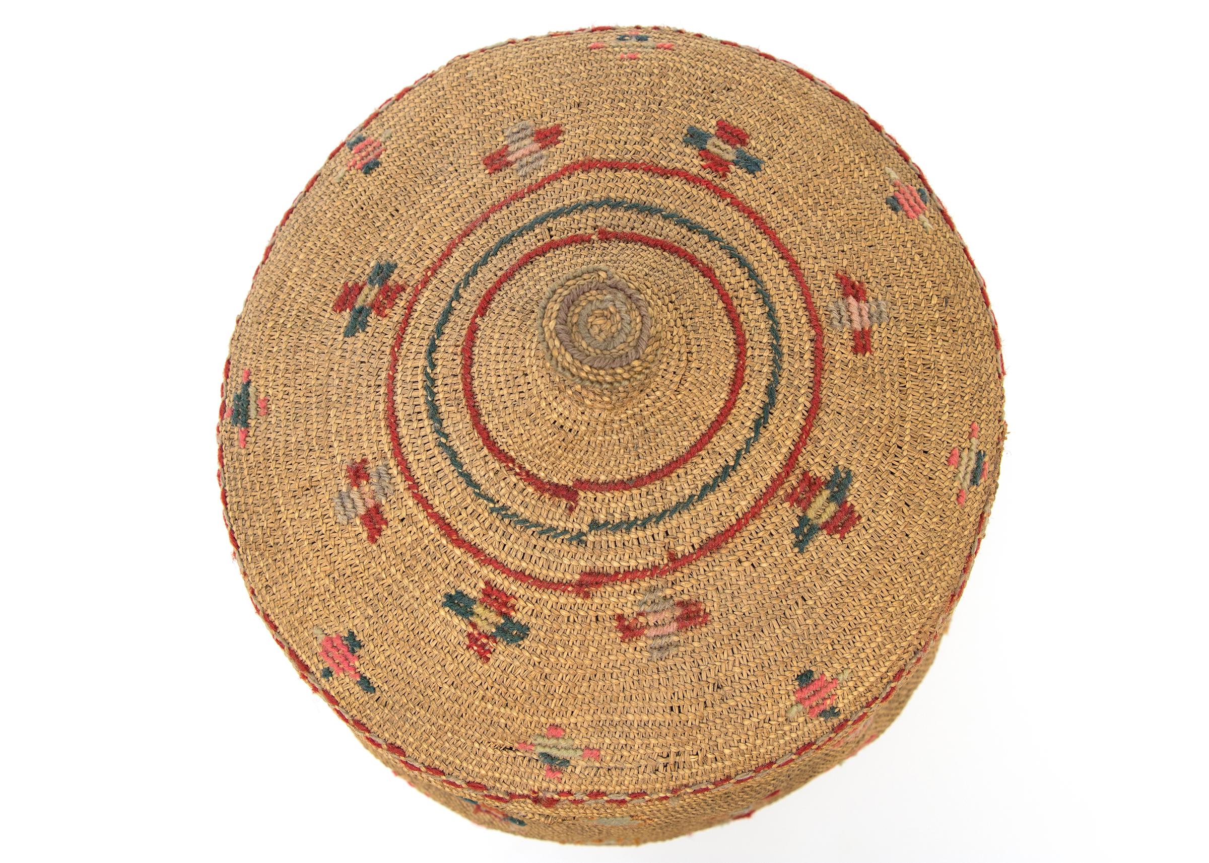 20th Century Northwest Coast 1900 Woven Basket with Top, Multicolor Cross Patterns, Table Top For Sale