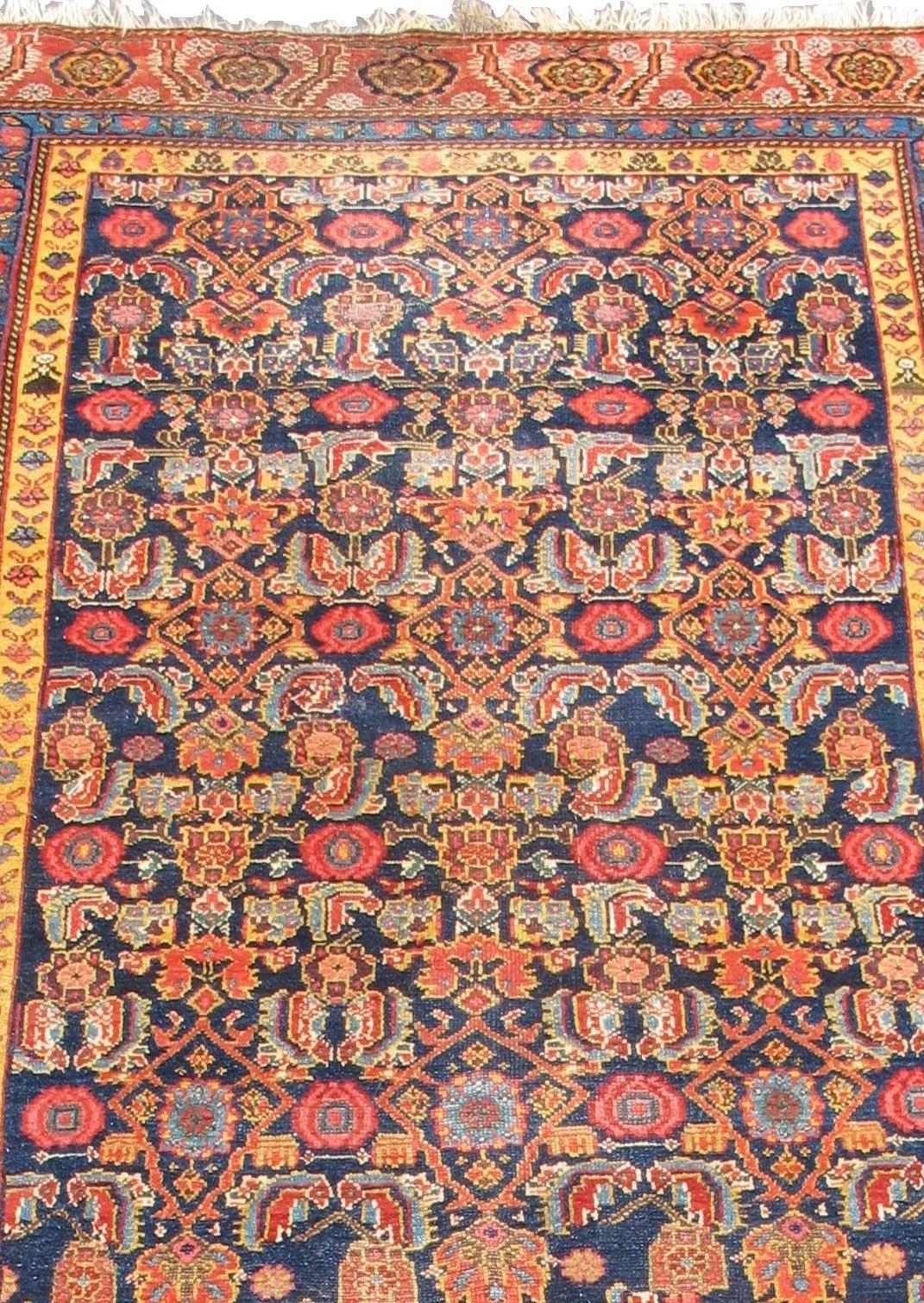 Northwest Persian Gallery Rug In Good Condition For Sale In San Francisco, CA