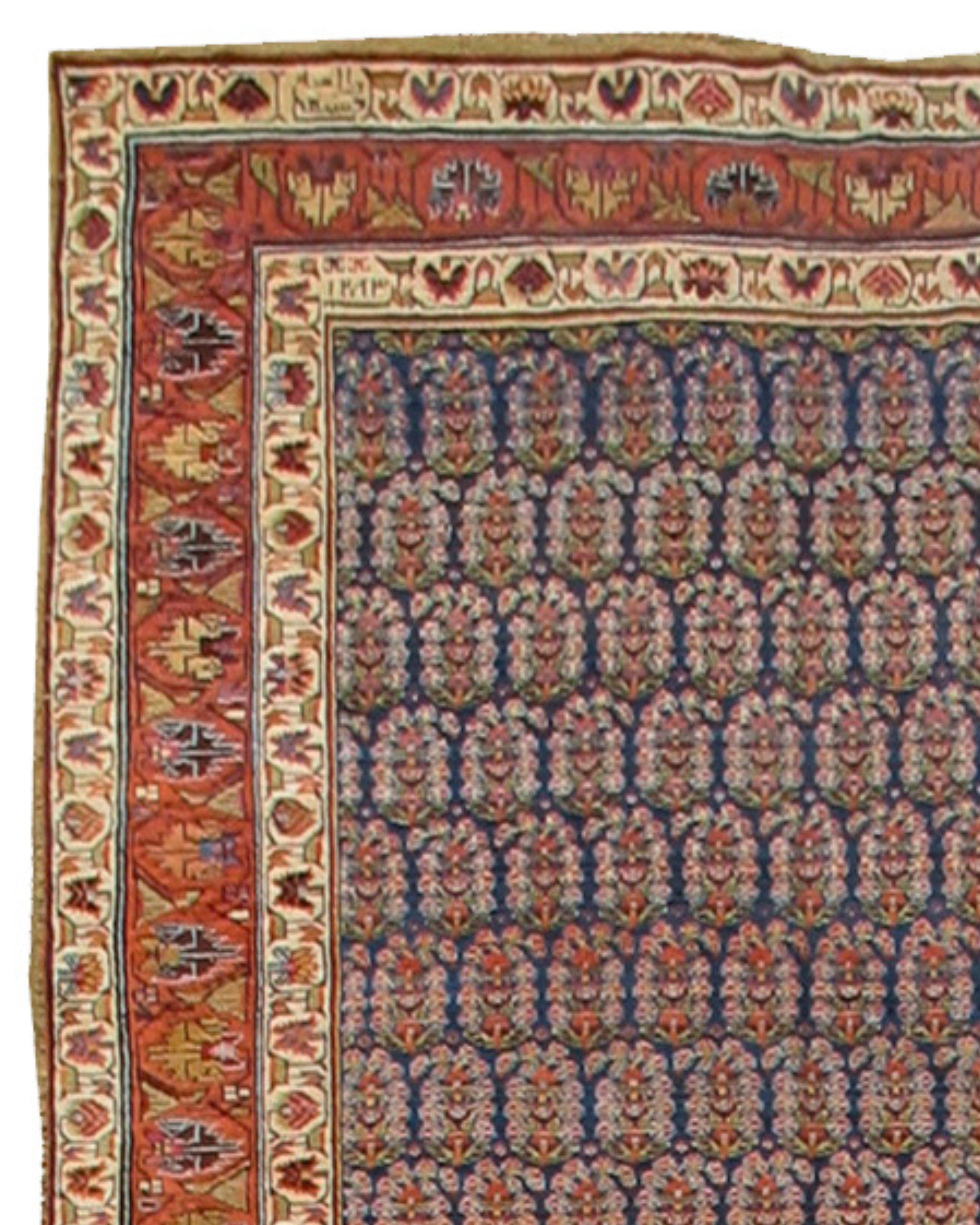 Noué à la main Tapis persan ancien du Nord-Ouest, vers 1866 en vente