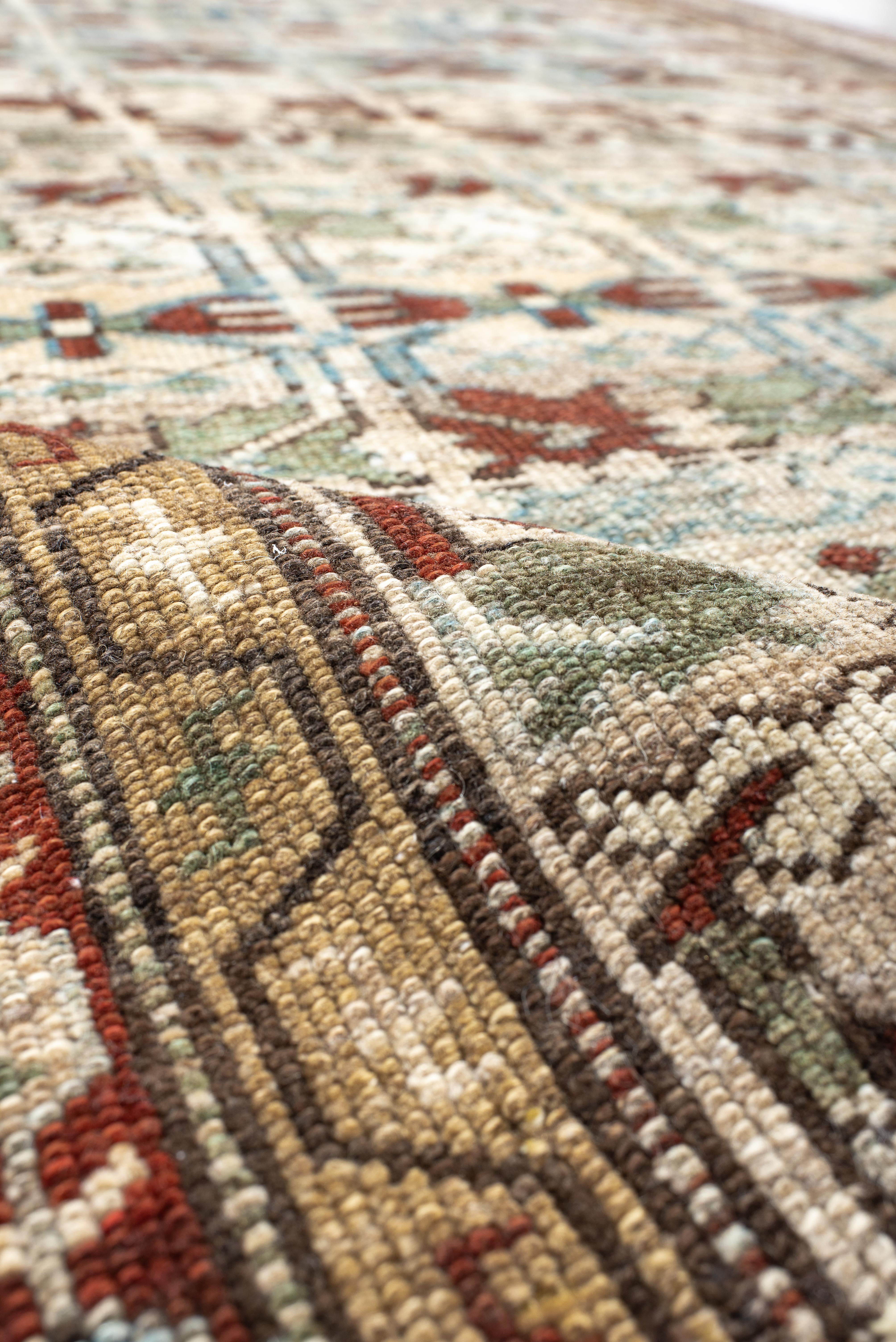 Northwest Persian Rug Color-Block Lattice Pattern in Sky Blue and Brick In Good Condition For Sale In New York, NY