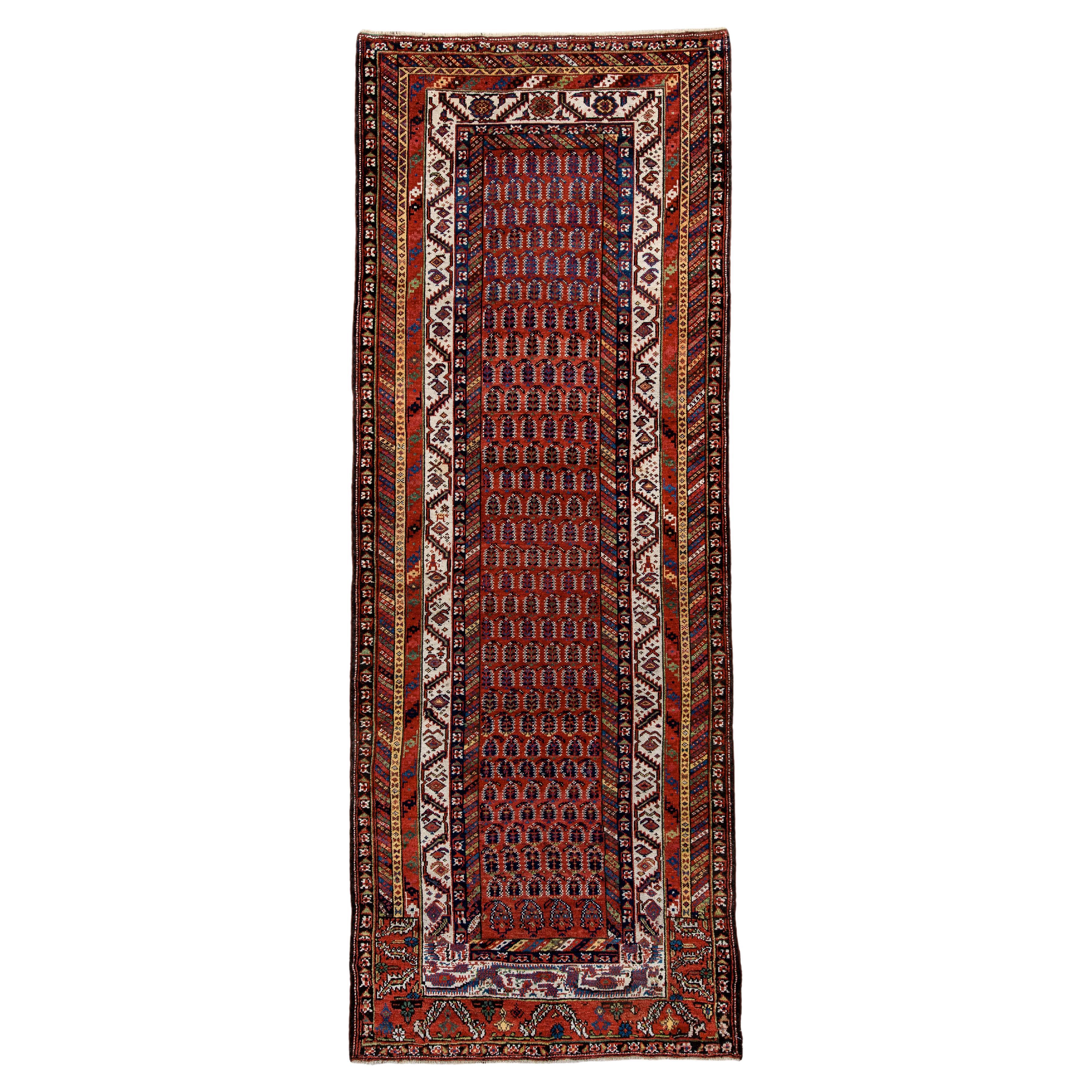 Nordwest-Perserteppich Wiederholtes Boteh-Feld-Design im Angebot