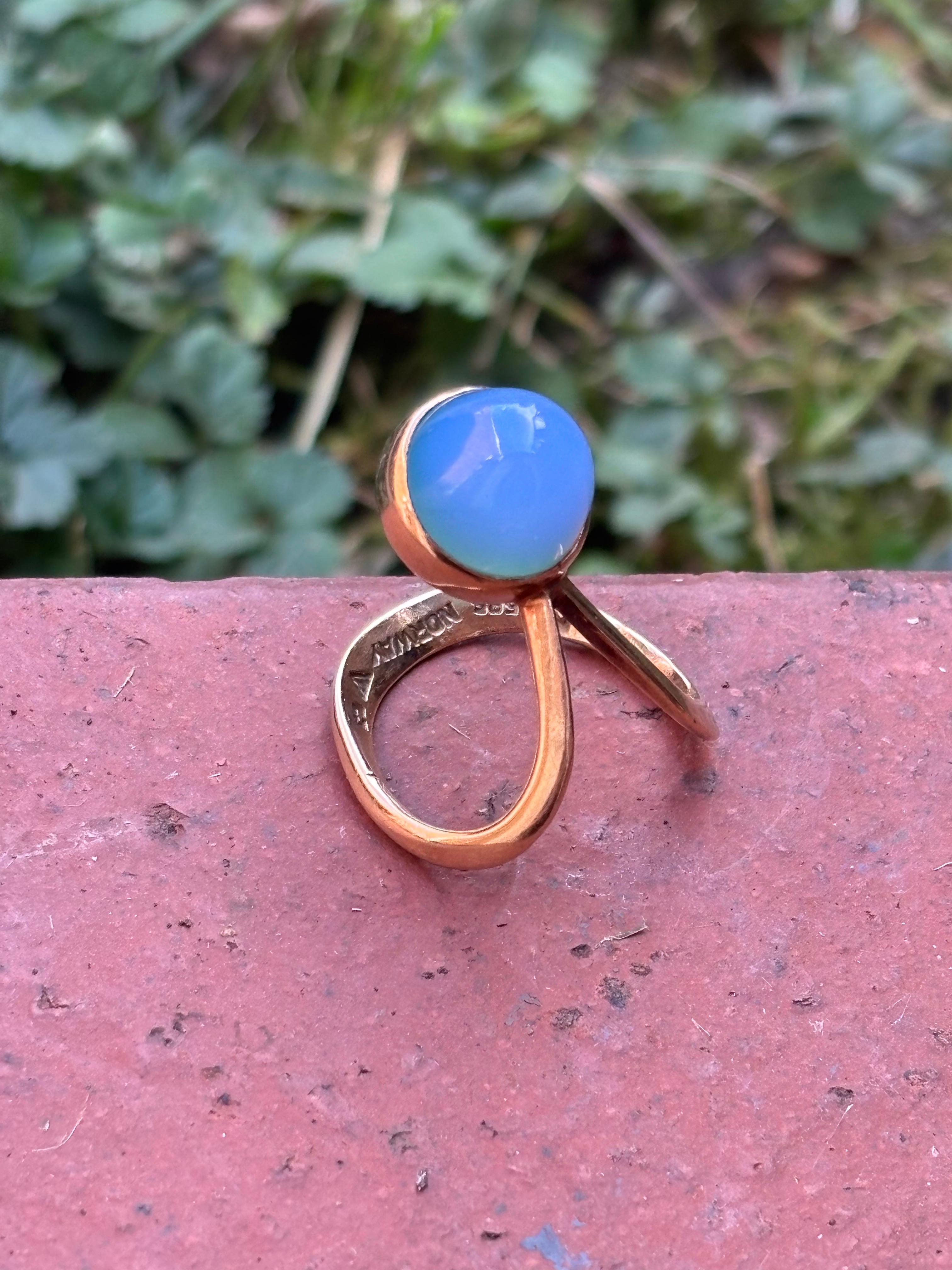 Artisan Béryl bleu de Norvège Bague unique en or jaune 14K en vente