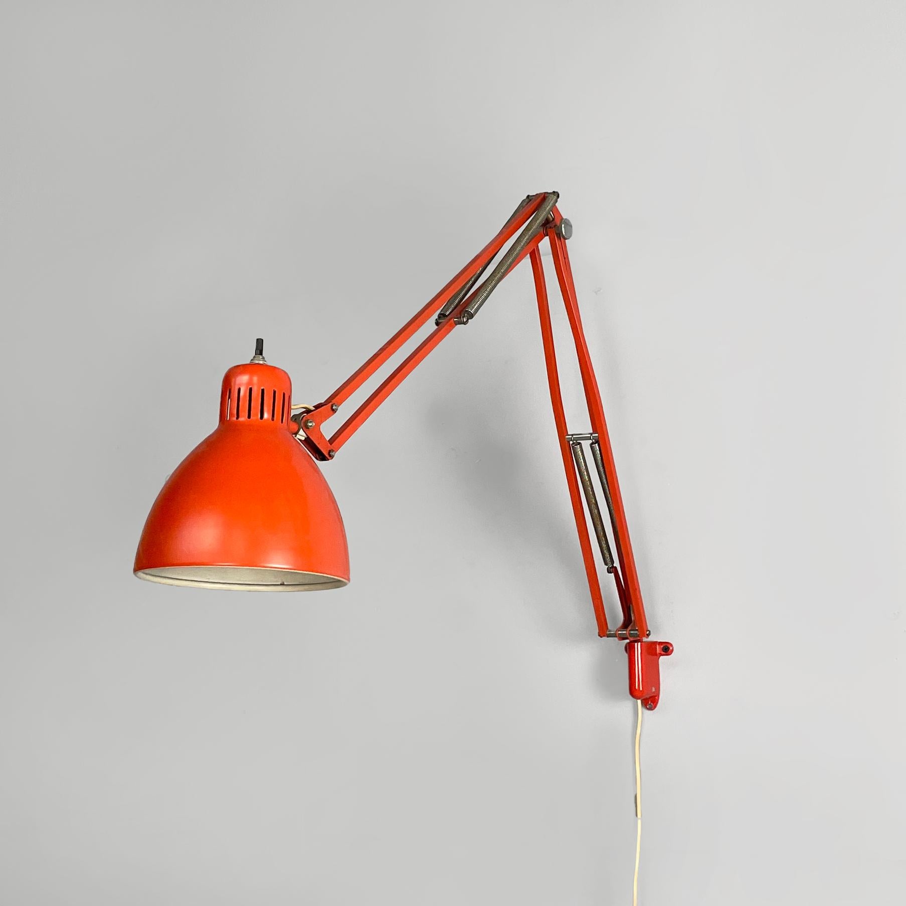 Norway orange adjustable wall lamp Naska Loris by Jac Jacobsen for Luxo, 1950s In Fair Condition For Sale In MIlano, IT