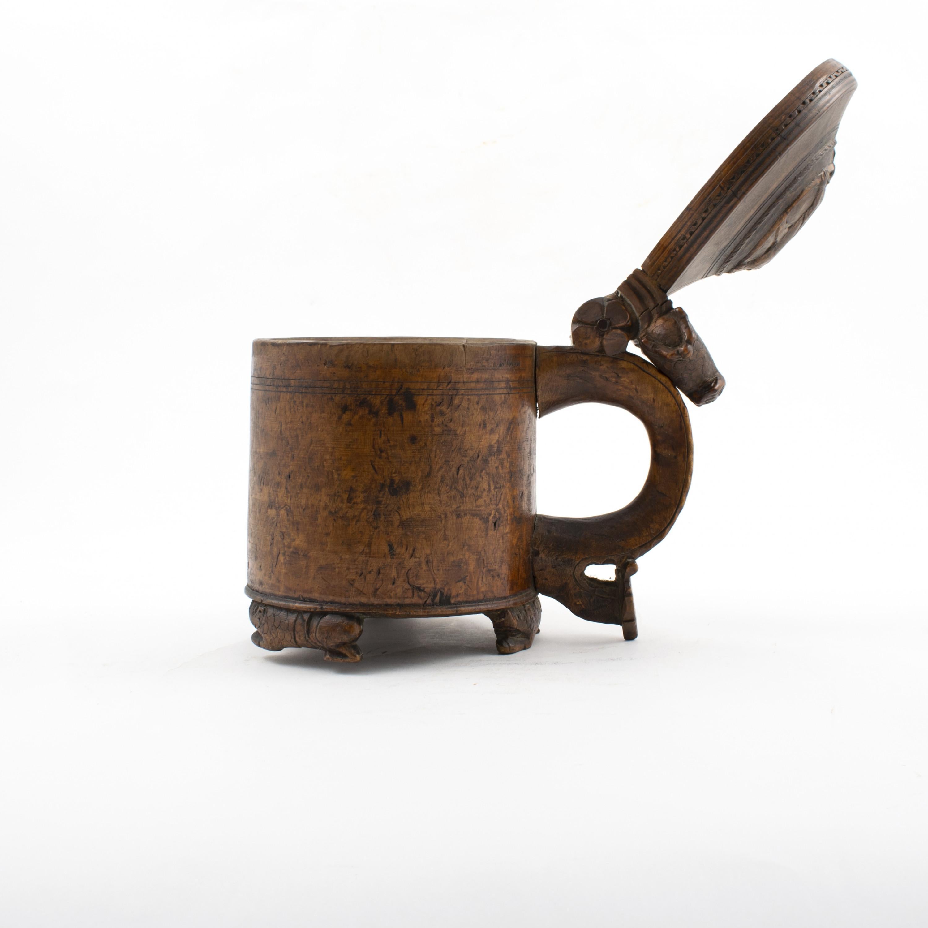 Norwegian 18th Century Birch Root Peg Tankard In Good Condition In Kastrup, DK