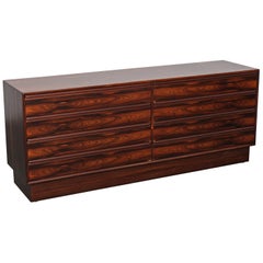 Norwegian 8-Drawer Rosewood Dresser on a Plinth Base, Westnofa, 1960s