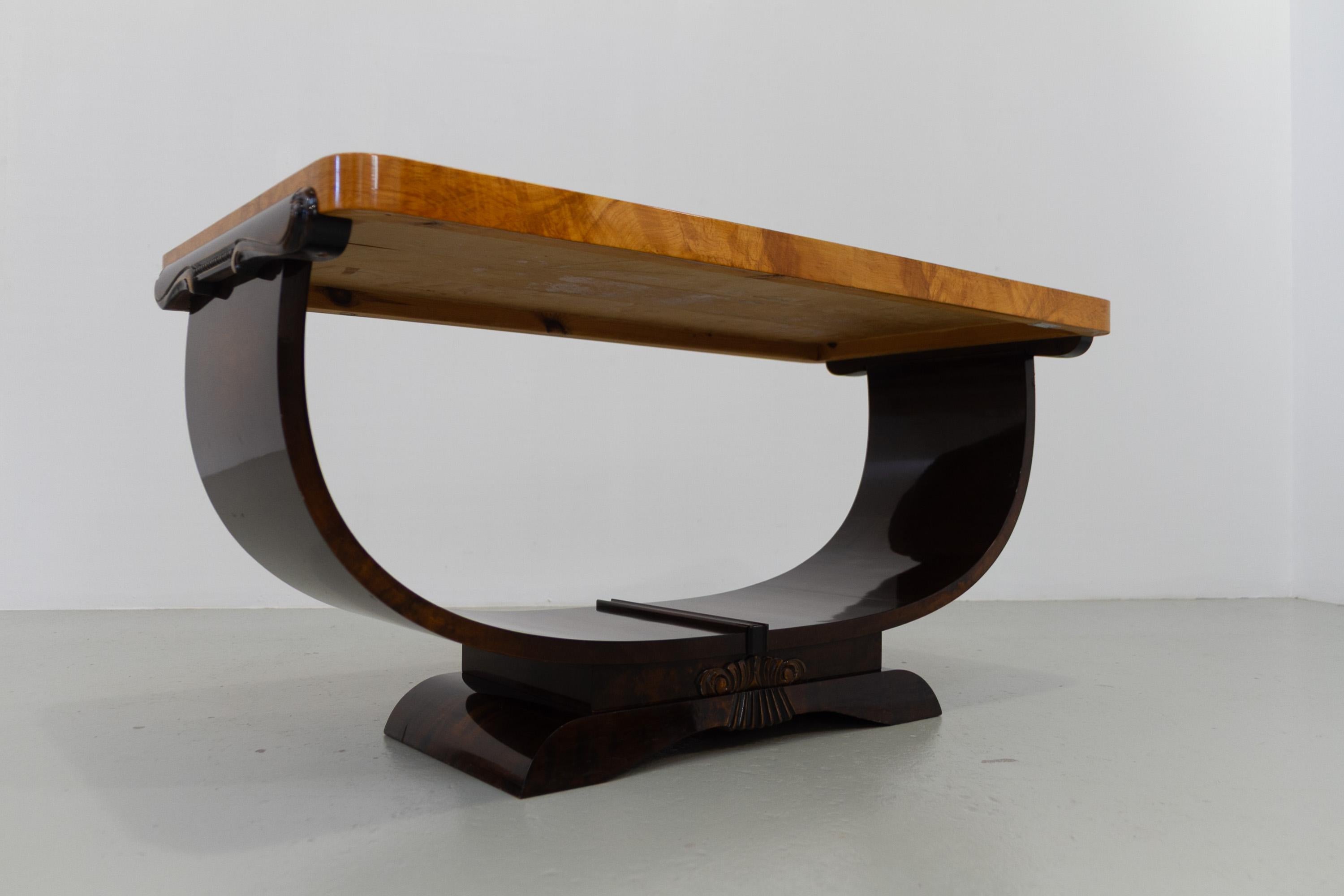 Norwegian Art Deco Burl Console or Coffee Table by Aase Dreieri, 1930s. For Sale 8