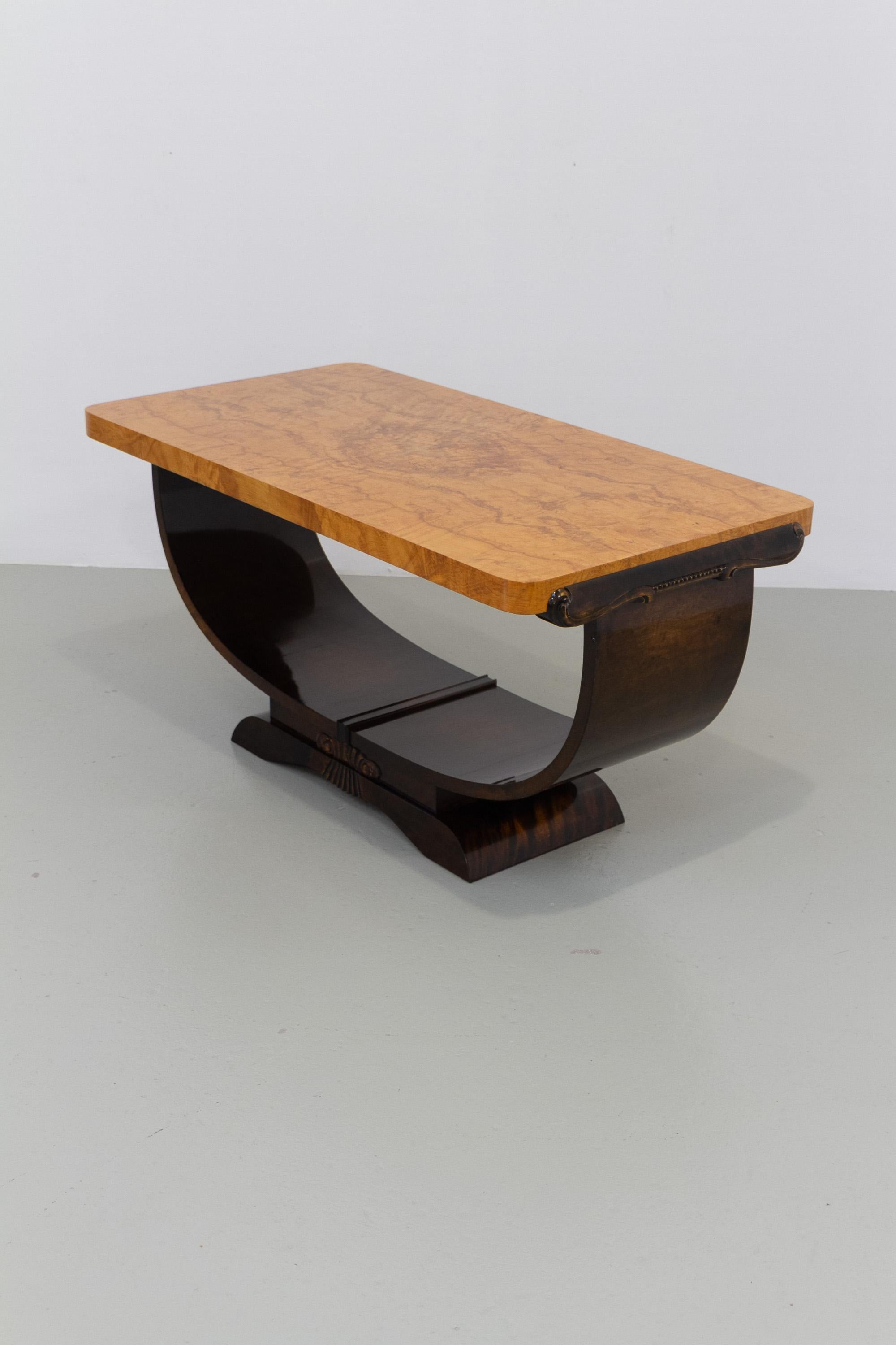 Norwegian Art Deco Burl Console or Coffee Table by Aase Dreieri, 1930s. For Sale 3