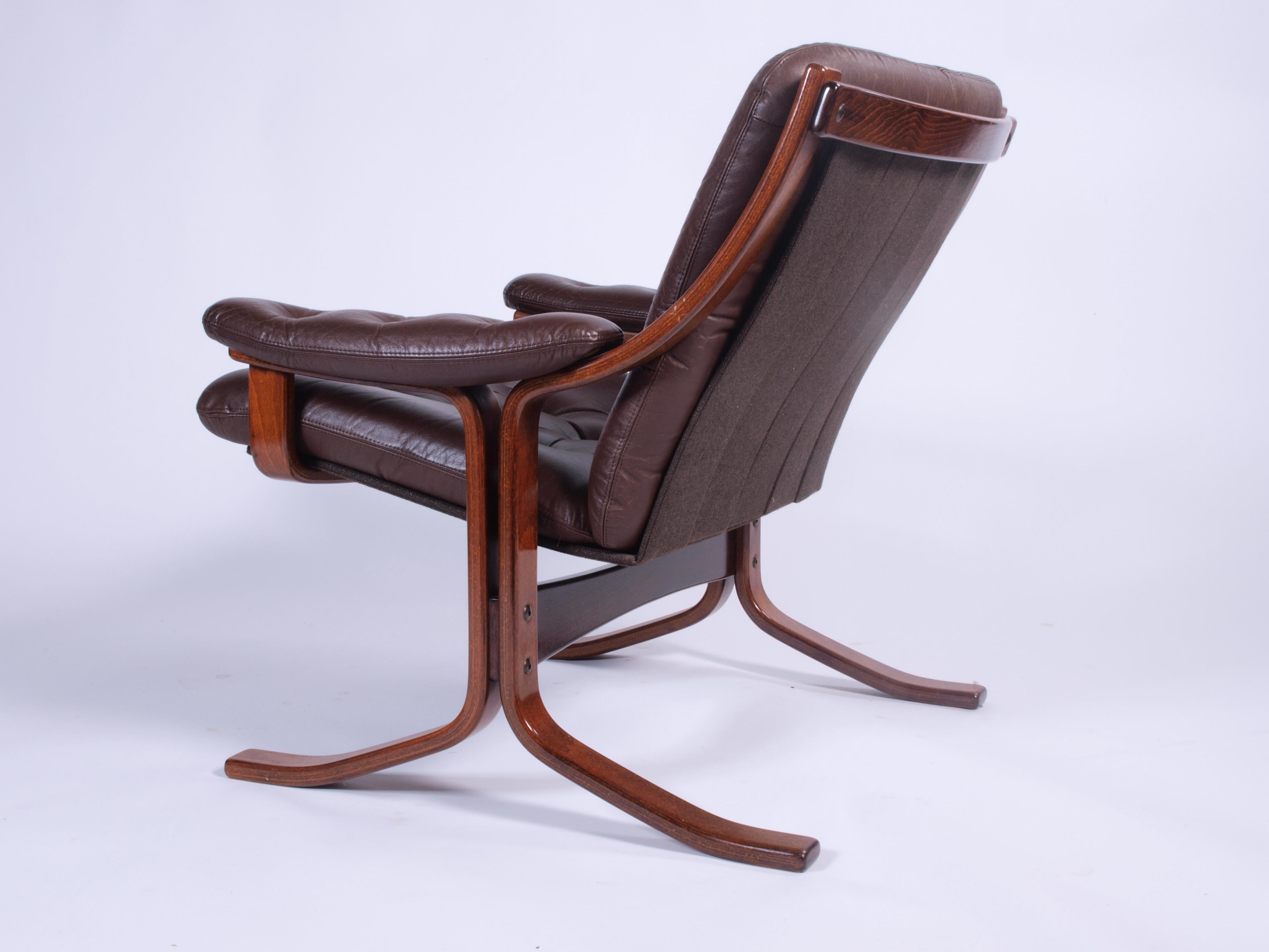 Norwegian Cantilever Easy Chair Leather, Jon Hjortdal, Velledalen, 1970s For Sale 5