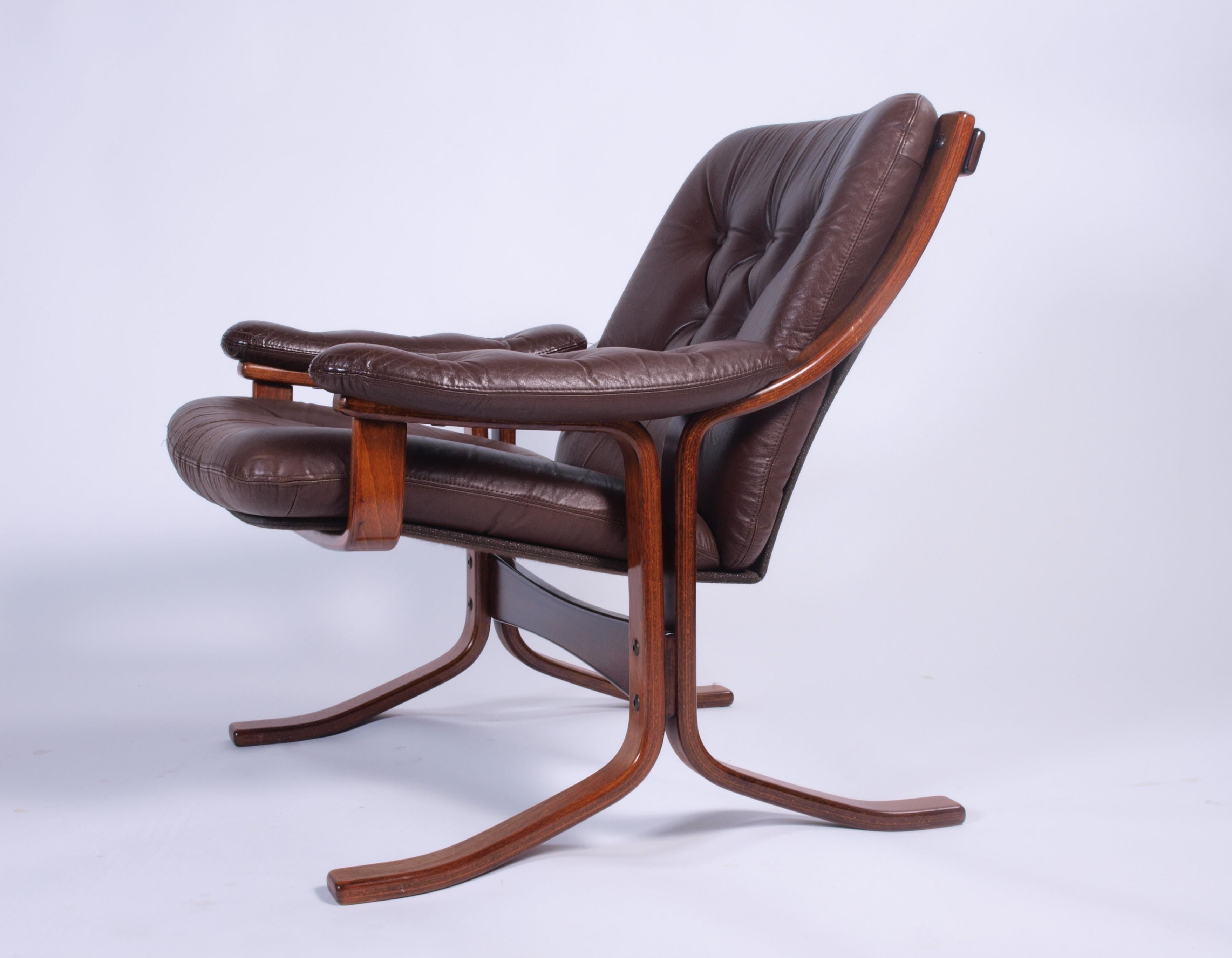 Norwegian Cantilever Easy Chair Leather, Jon Hjortdal, Velledalen, 1970s In Good Condition For Sale In Store Heddinge, DK