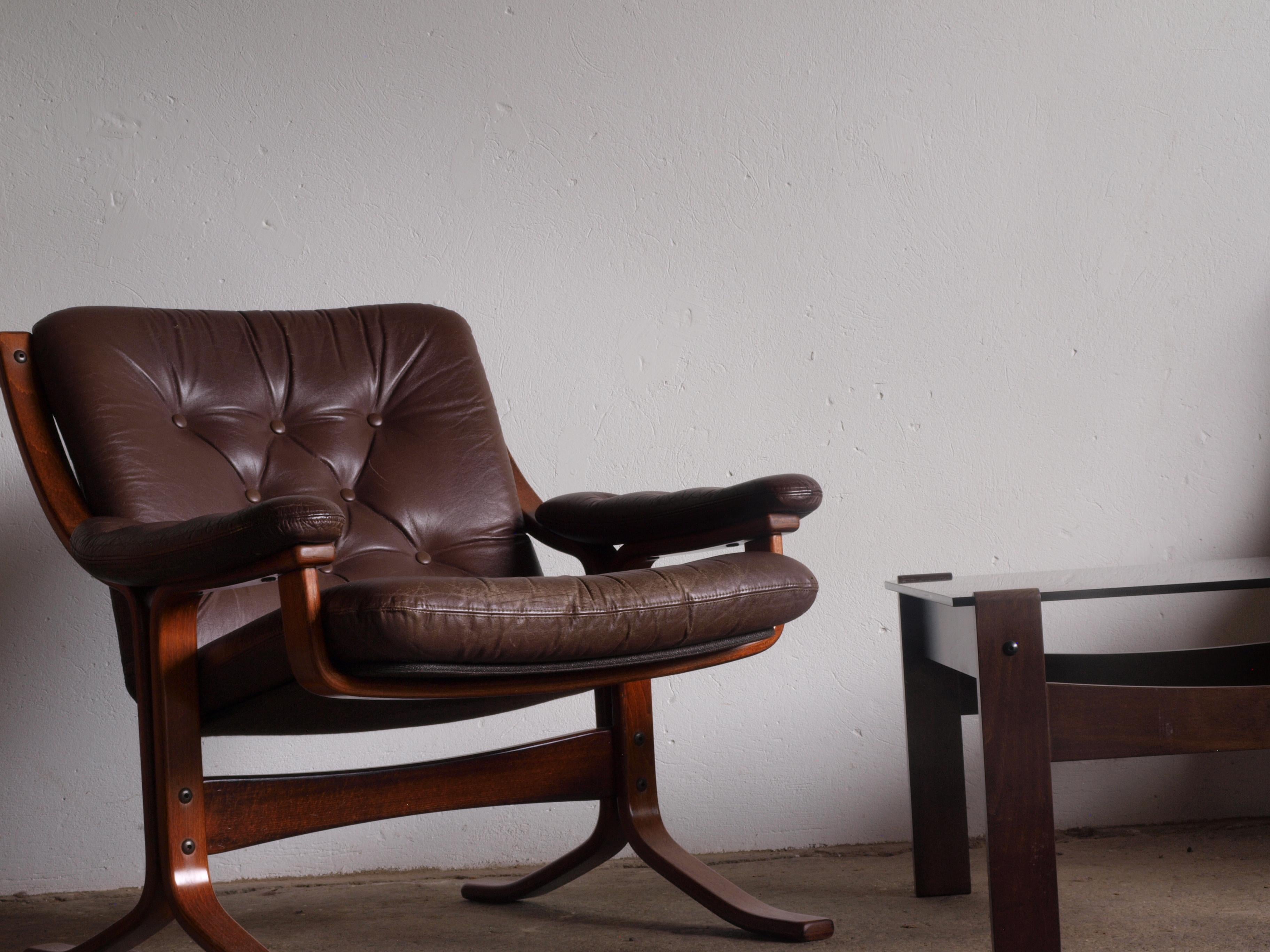 Late 20th Century Norwegian Cantilever Easy Chair Leather, Jon Hjortdal, Velledalen, 1970s For Sale