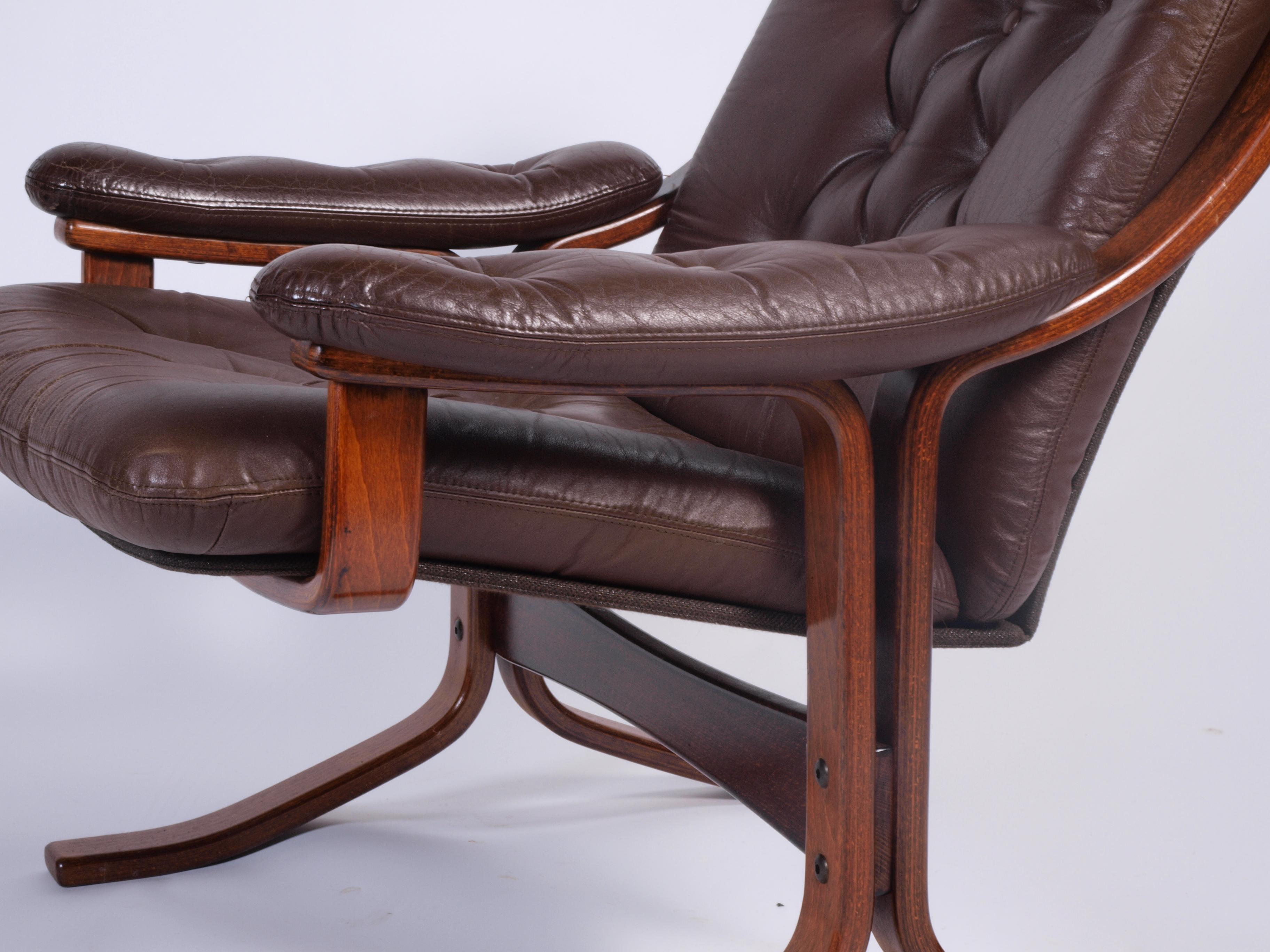 Norwegian Cantilever Easy Chair Leather, Jon Hjortdal, Velledalen, 1970s For Sale 1