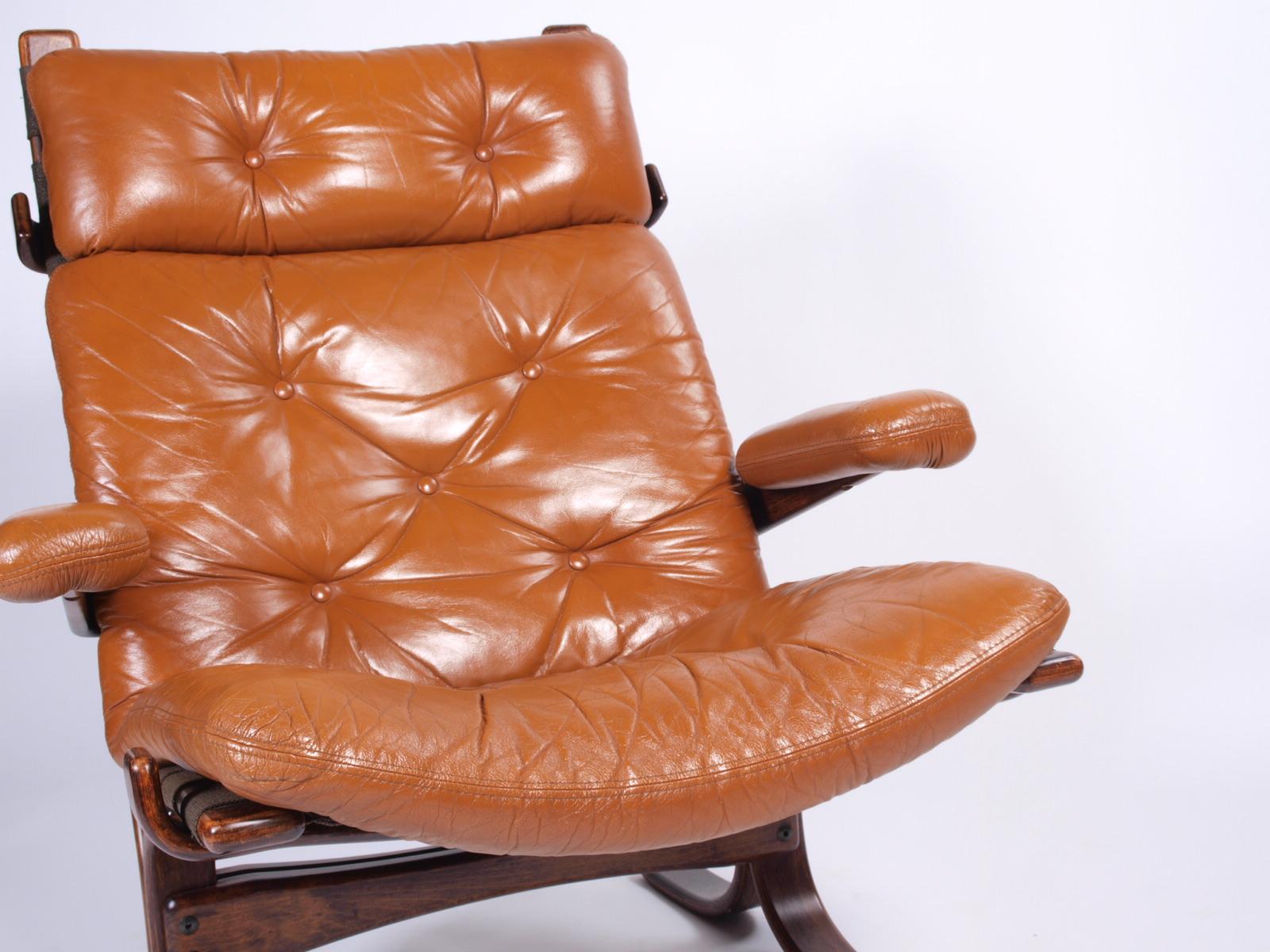 Norwegian Cantilever Easy Chair Leather, Jon Hjortdal, Velledalen, 1970s 2