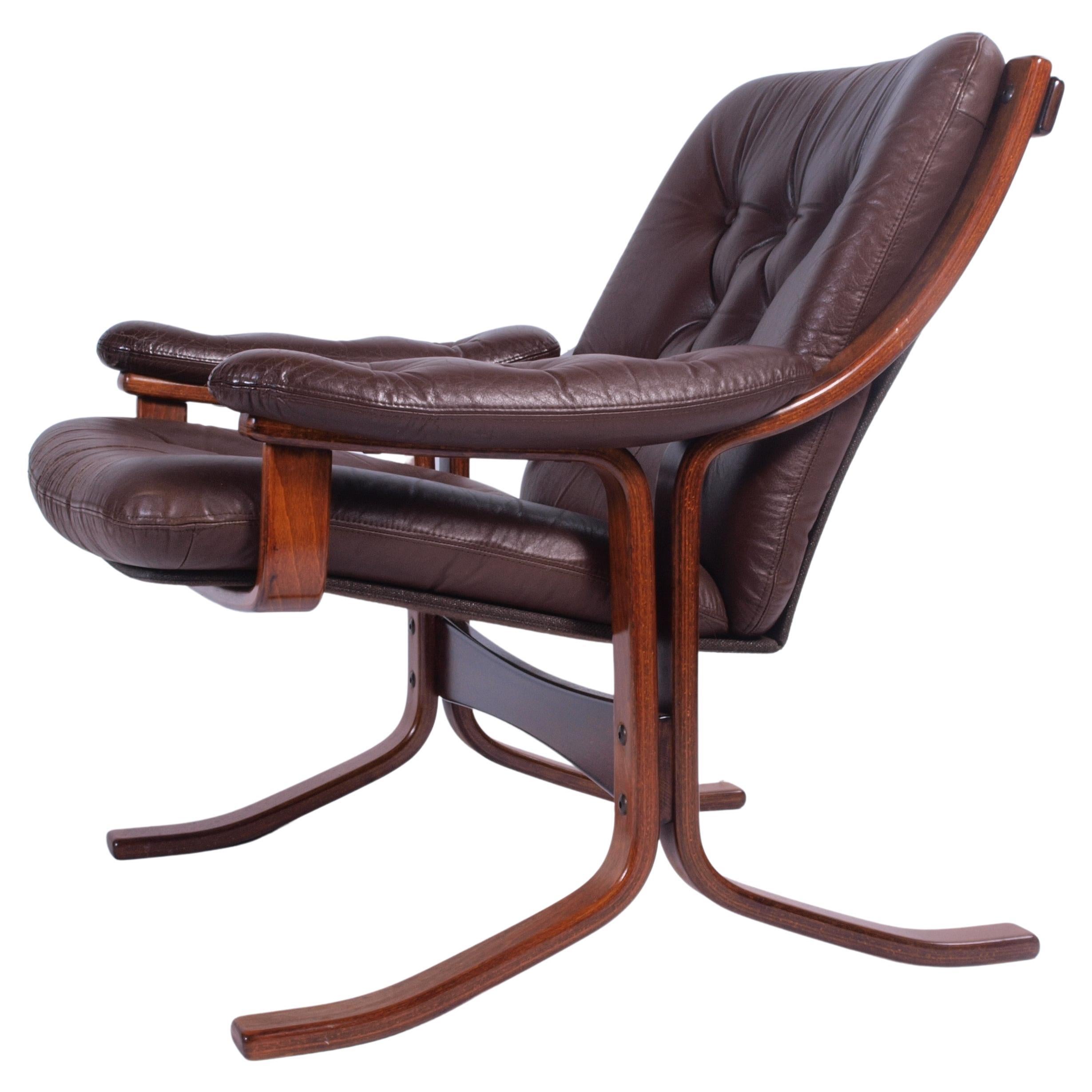 Norwegian Cantilever Easy Chair Leather, Jon Hjortdal, Velledalen, 1970s For Sale