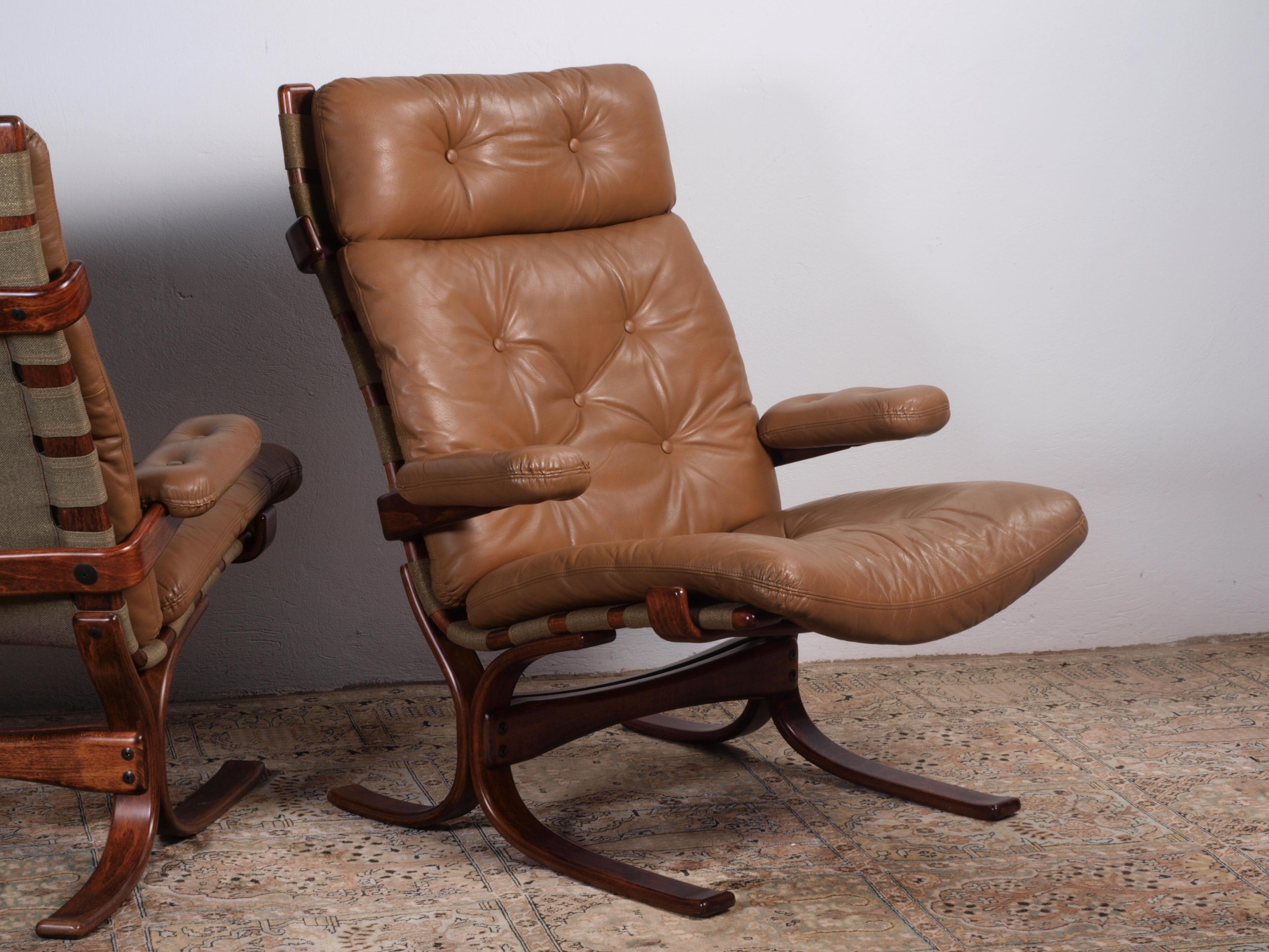 Mid-Century Modern Norwegian Cantilever Easy Chairs in Leather by Jon Hjortdal, Velledalen, 1970s