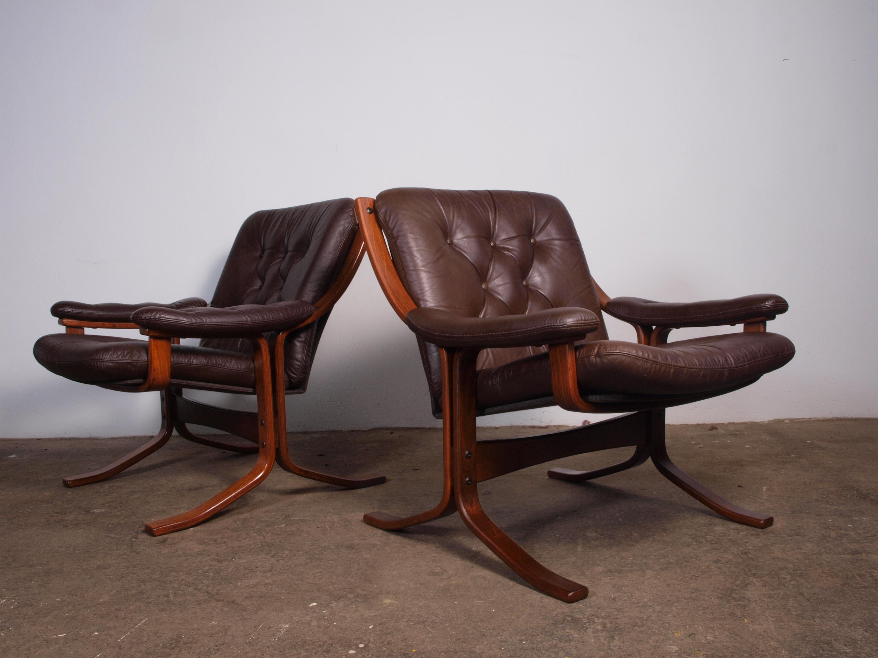 Norwegian Cantilever Easy Chairs in Leather by Jon Hjortdal, Velledalen For Sale 12
